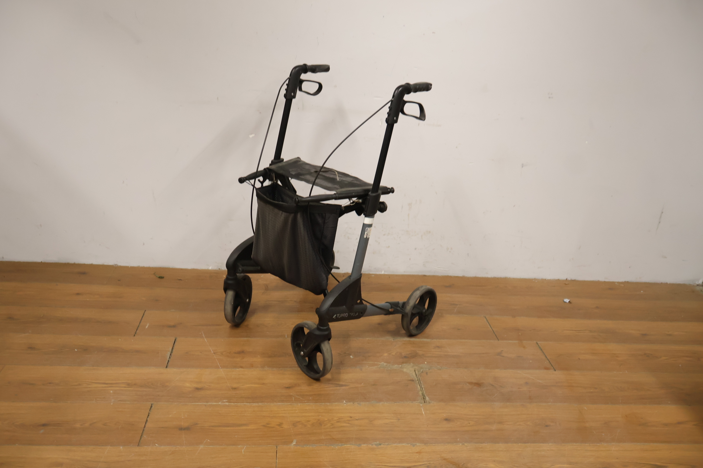Topro Troja rollator – foto 12 – kavel bij GSD Auctions, Zoeterwoude