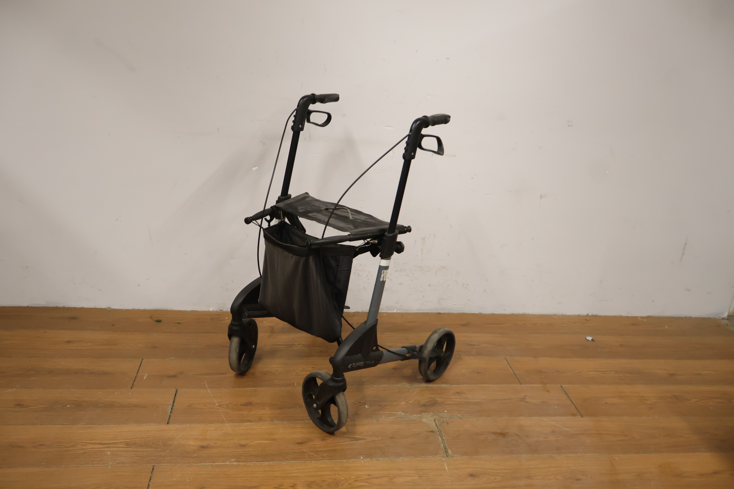 Topro Troja rollator – foto 13 – kavel bij GSD Auctions, Zoeterwoude
