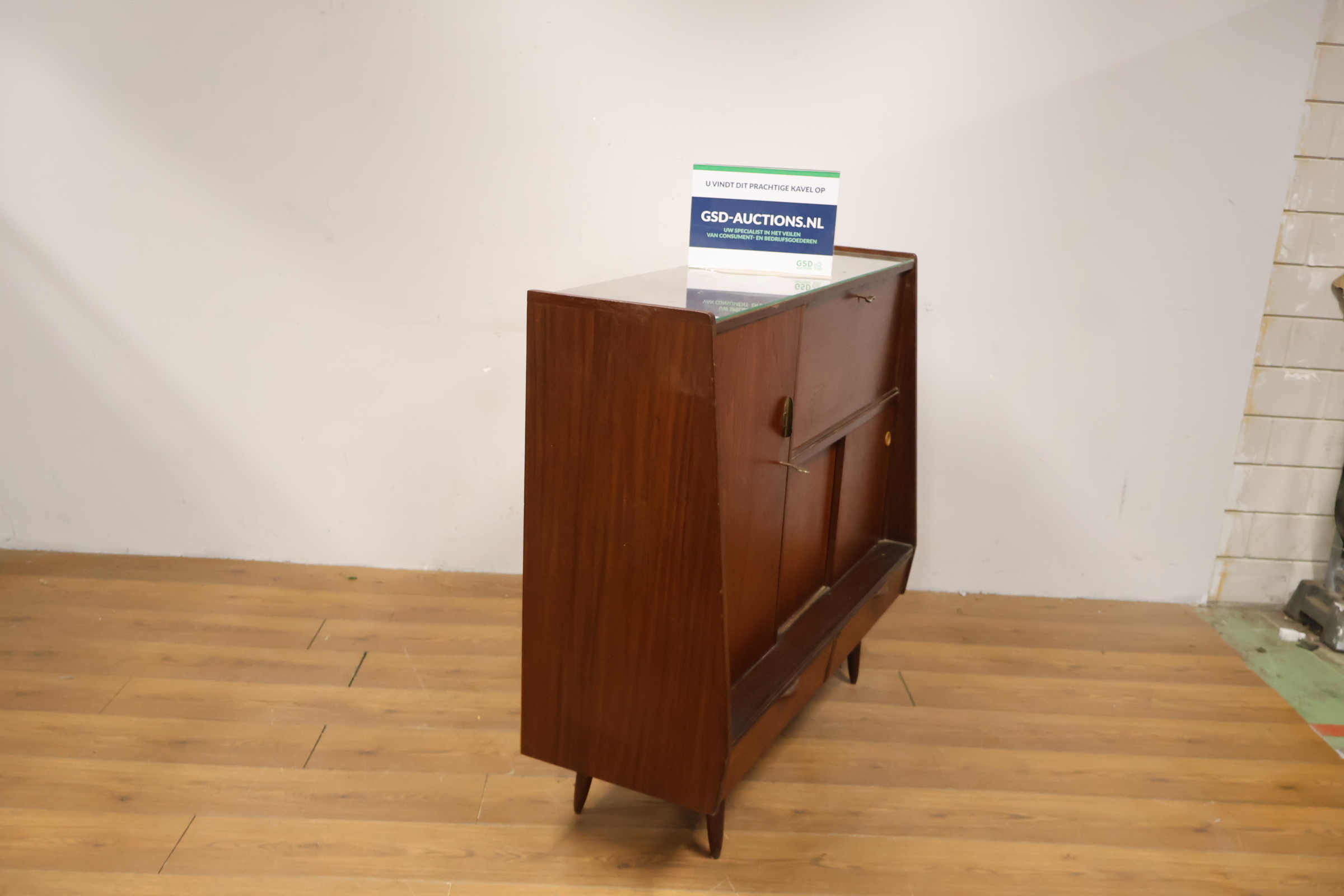 Vintage houten Dressoir, High Board - Jaren '60 – foto 2 – kavel bij GSD Auctions, Zoeterwoude