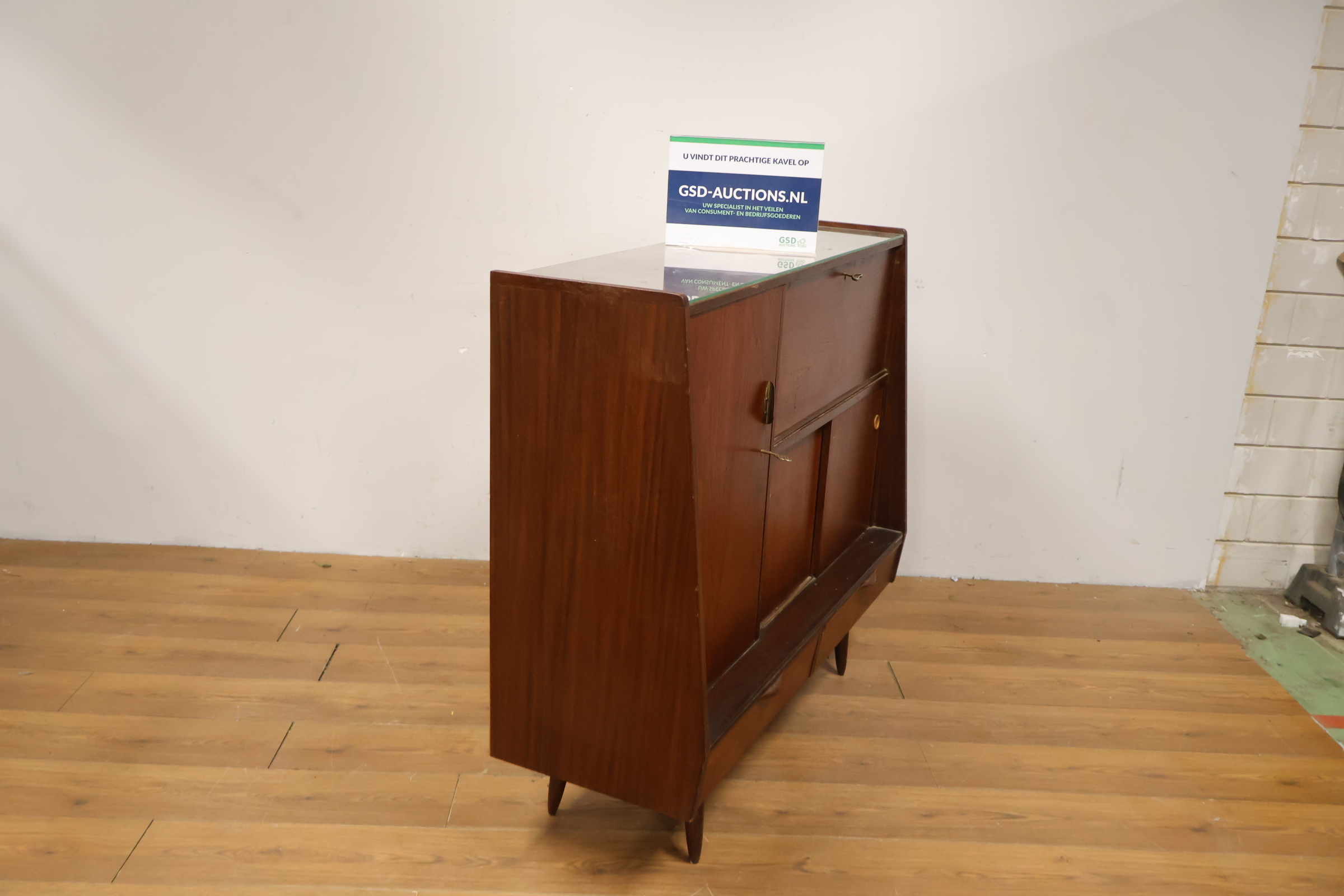 Vintage houten Dressoir, High Board - Jaren '60 – foto 3 – kavel bij GSD Auctions, Zoeterwoude