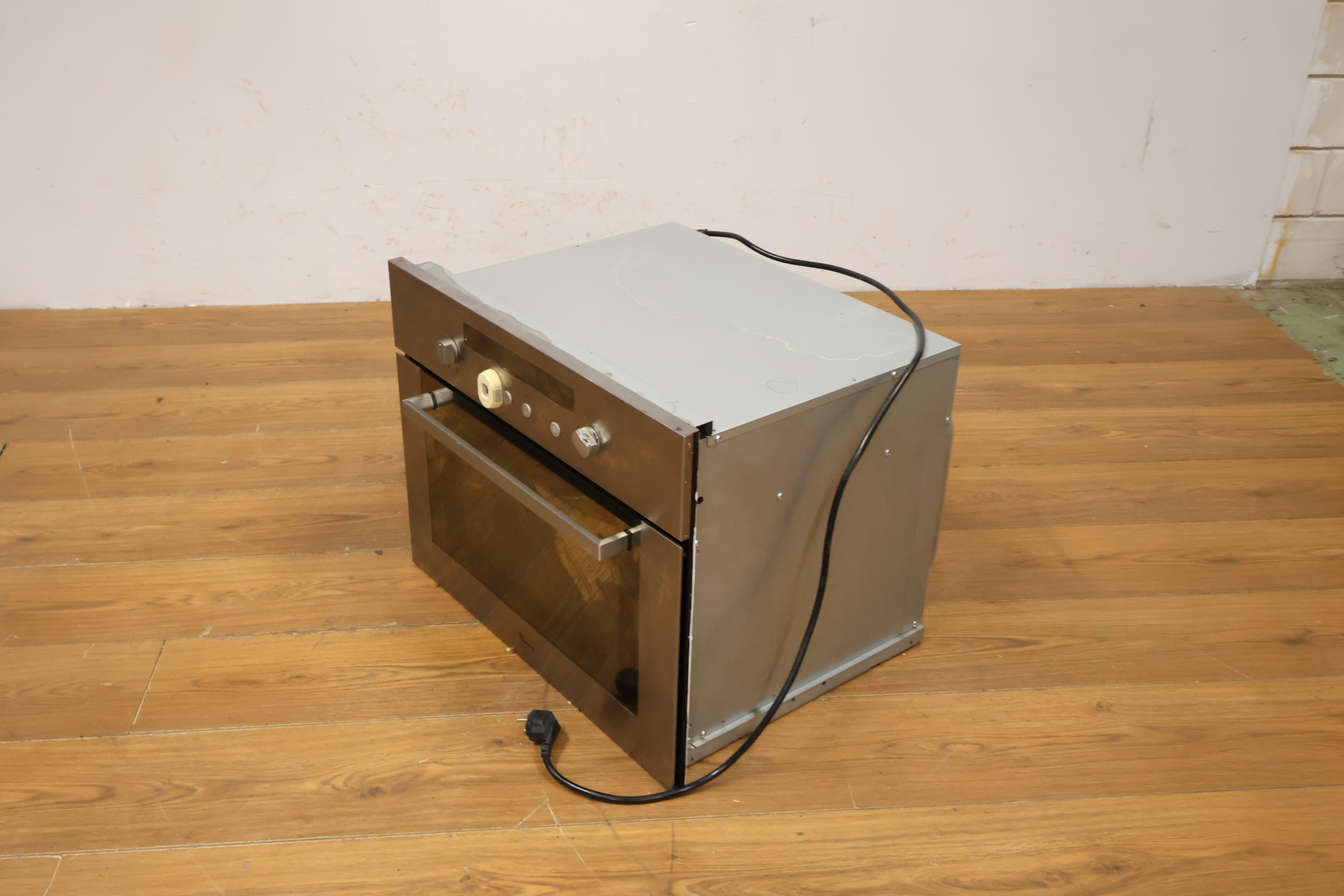 Whirlpool Inbouw combimagnetron – foto 10 – kavel bij GSD Auctions, Zoeterwoude