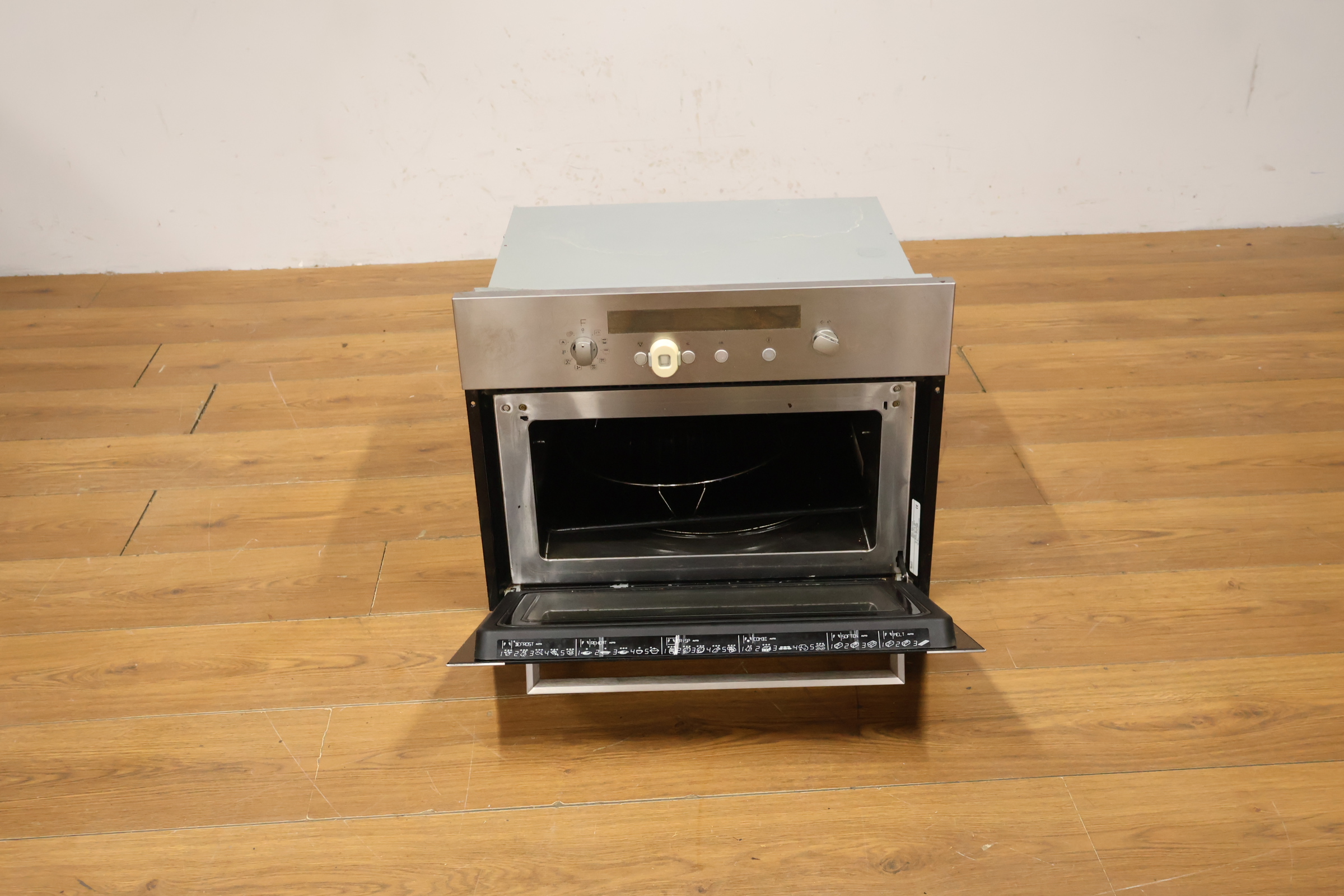 Whirlpool Inbouw combimagnetron – foto 12 – kavel bij GSD Auctions, Zoeterwoude