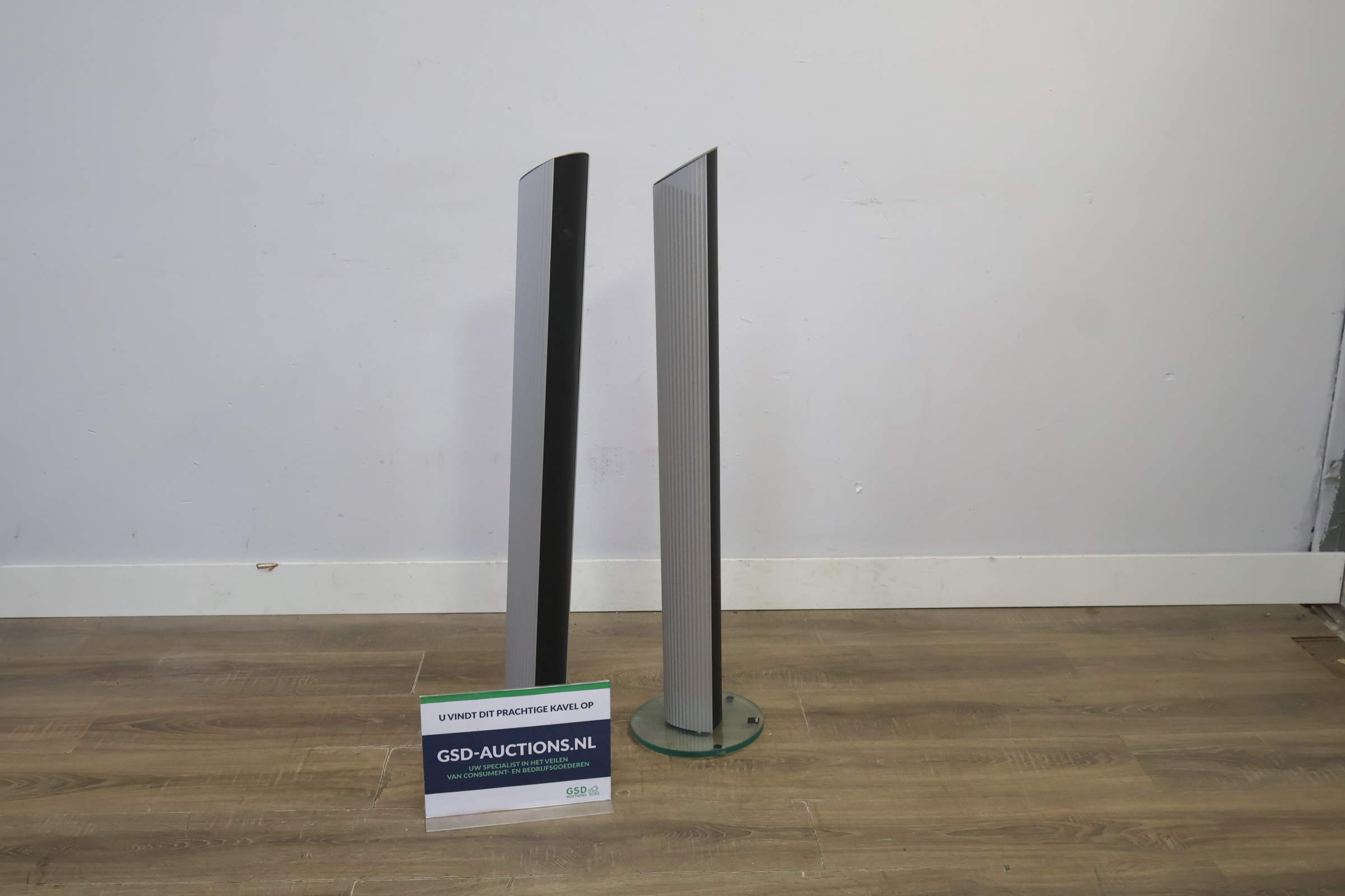 Set van twee Ceratec luidspekers – foto 2 – kavel bij GSD Auctions, Zoeterwoude