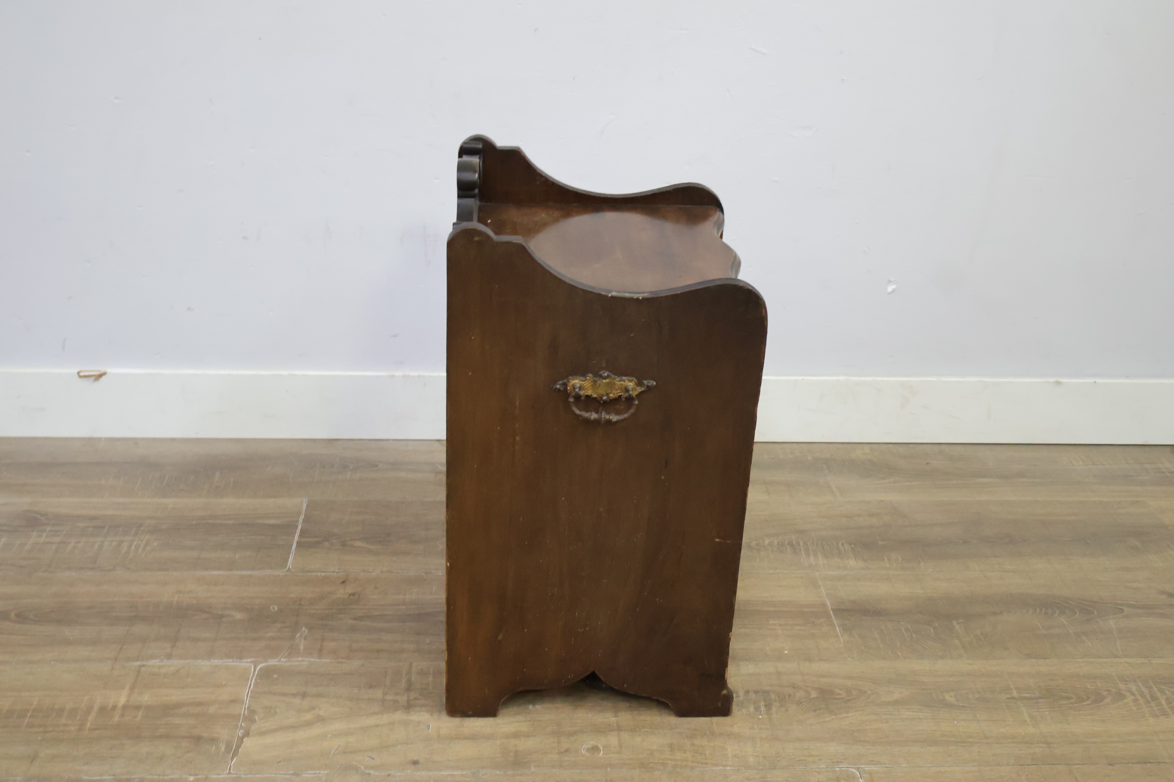Antiek Engels kolenkastje – foto 3 – kavel bij GSD Auctions, Zoeterwoude