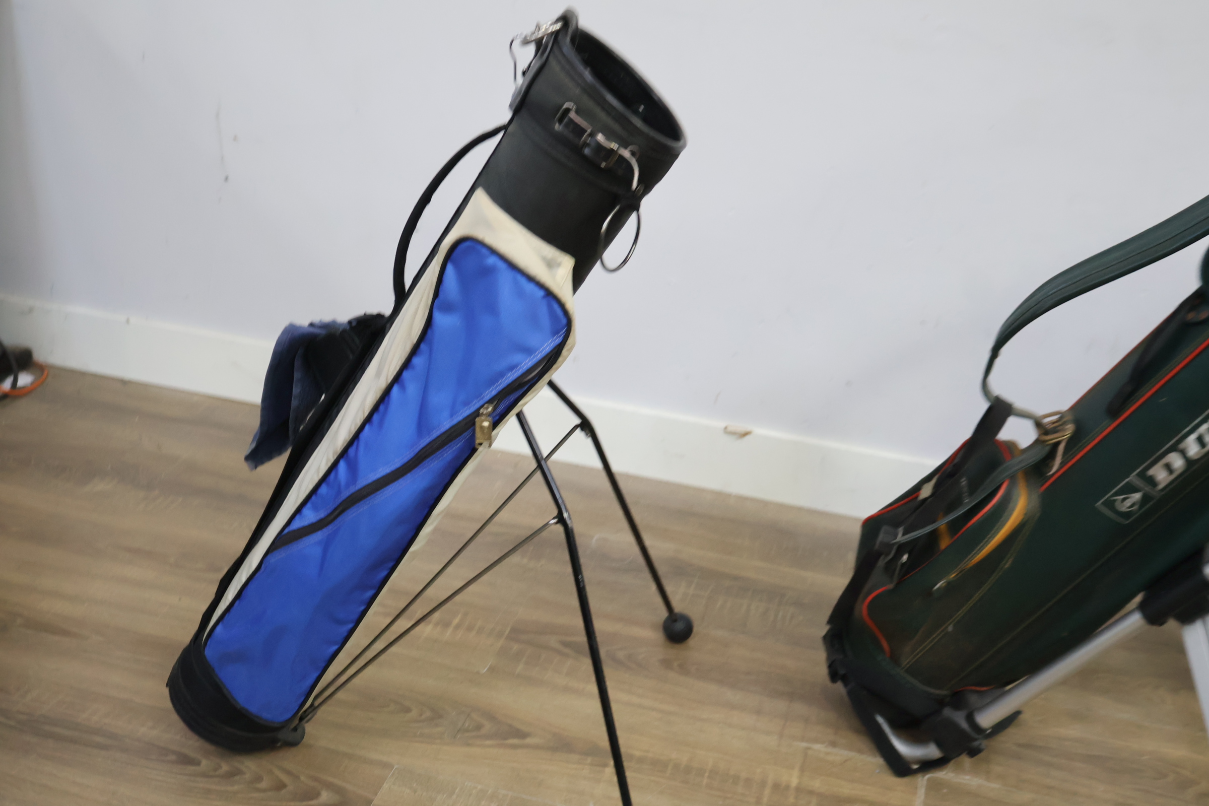 Elektrische golftrolley - Dunlop, Motocaddy - Met Clubs – foto 13 – kavel bij GSD Auctions, Zoeterwoude