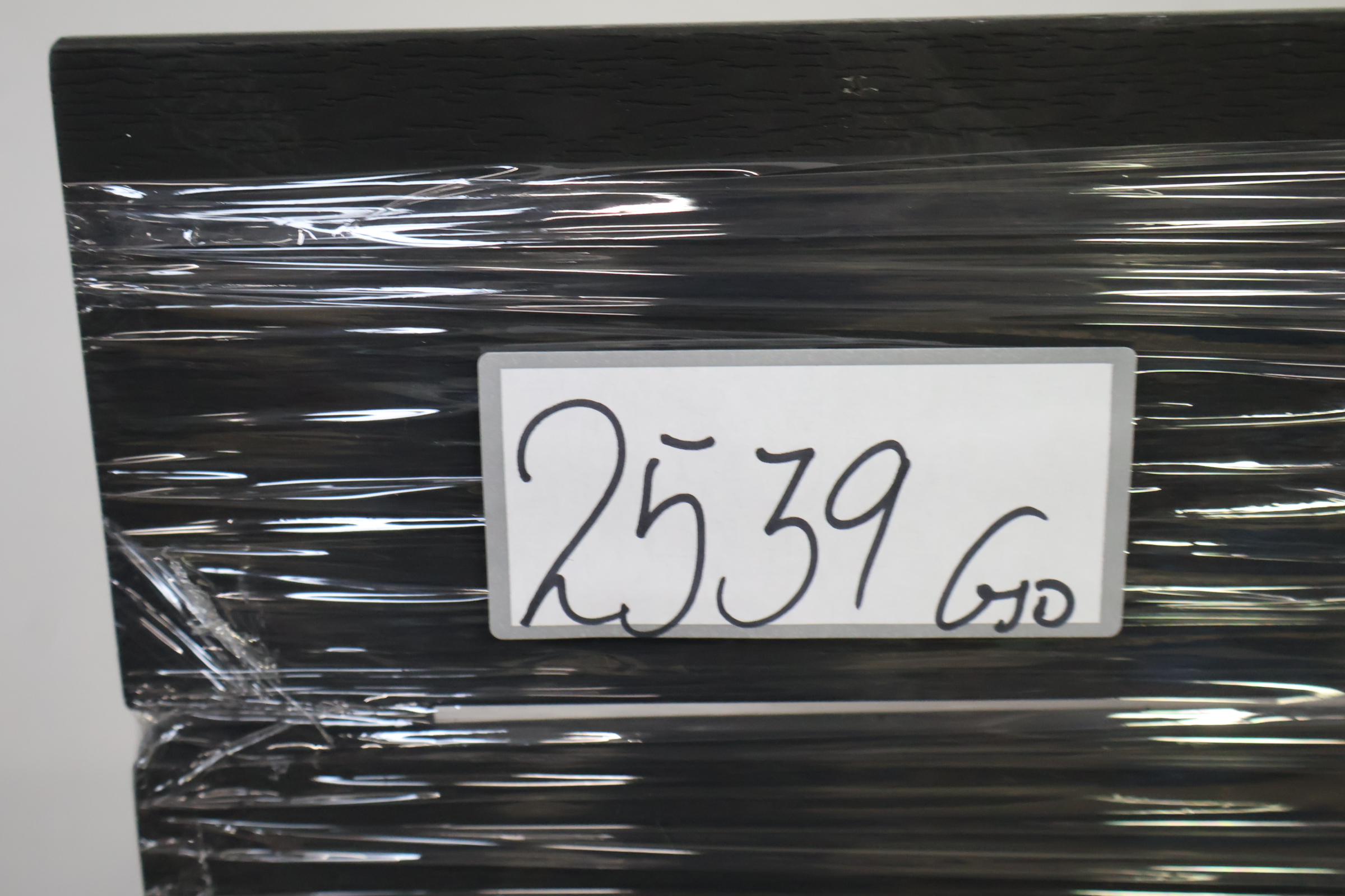 Tuinbank met metalen frame – foto 18 – kavel bij GSD Auctions, Zoeterwoude