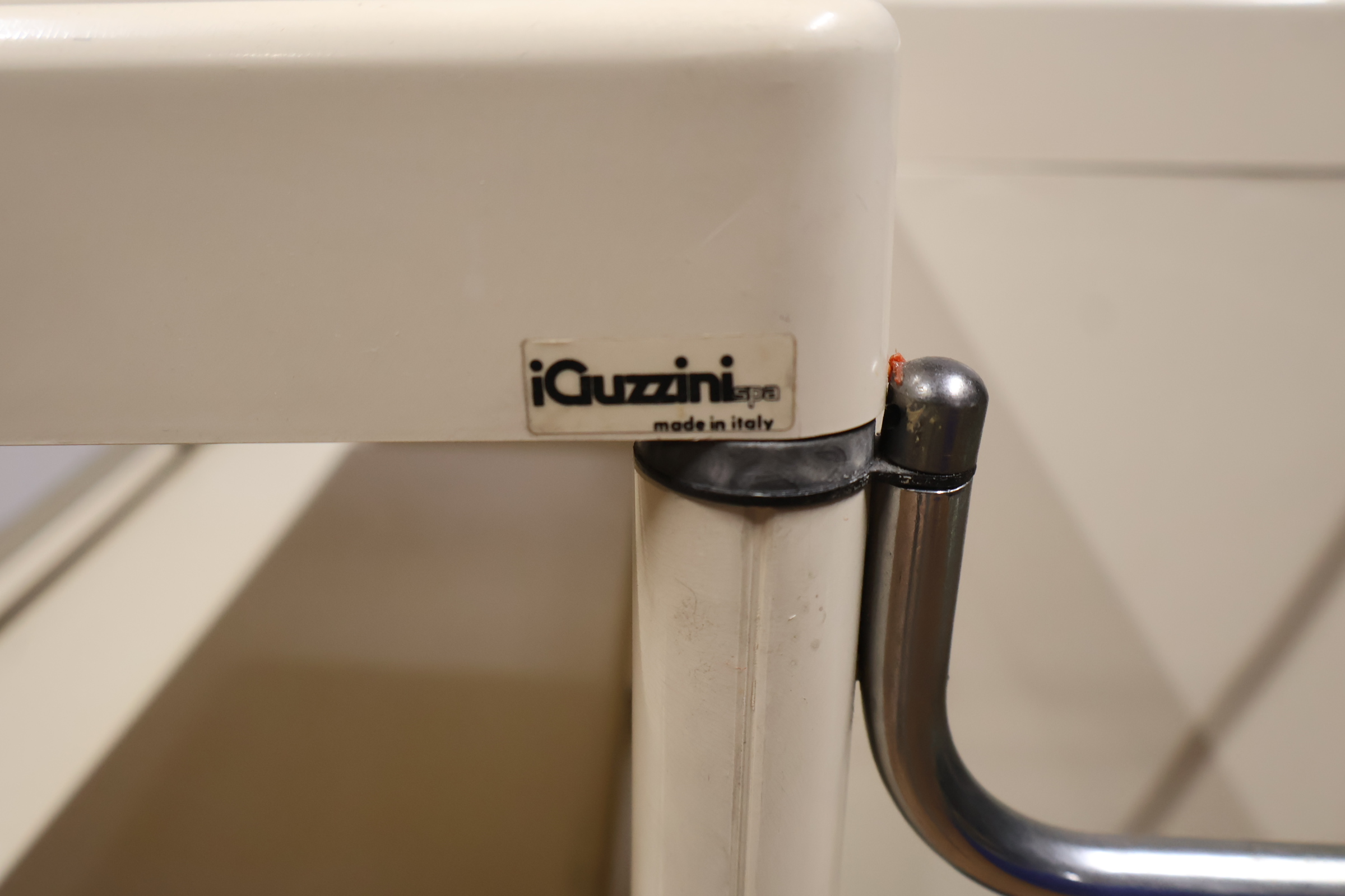 Vintage iGuzzini opbergtrolley – foto 7 – kavel bij GSD Auctions, Zoeterwoude