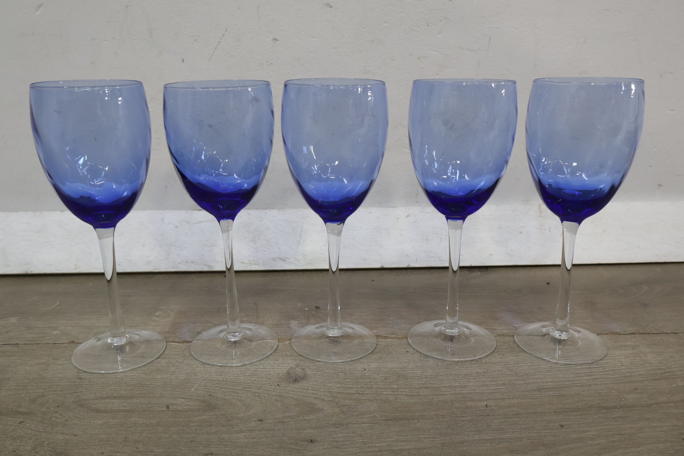 Set blauw glaswerk – foto 6 – kavel bij GSD Auctions, Zoeterwoude