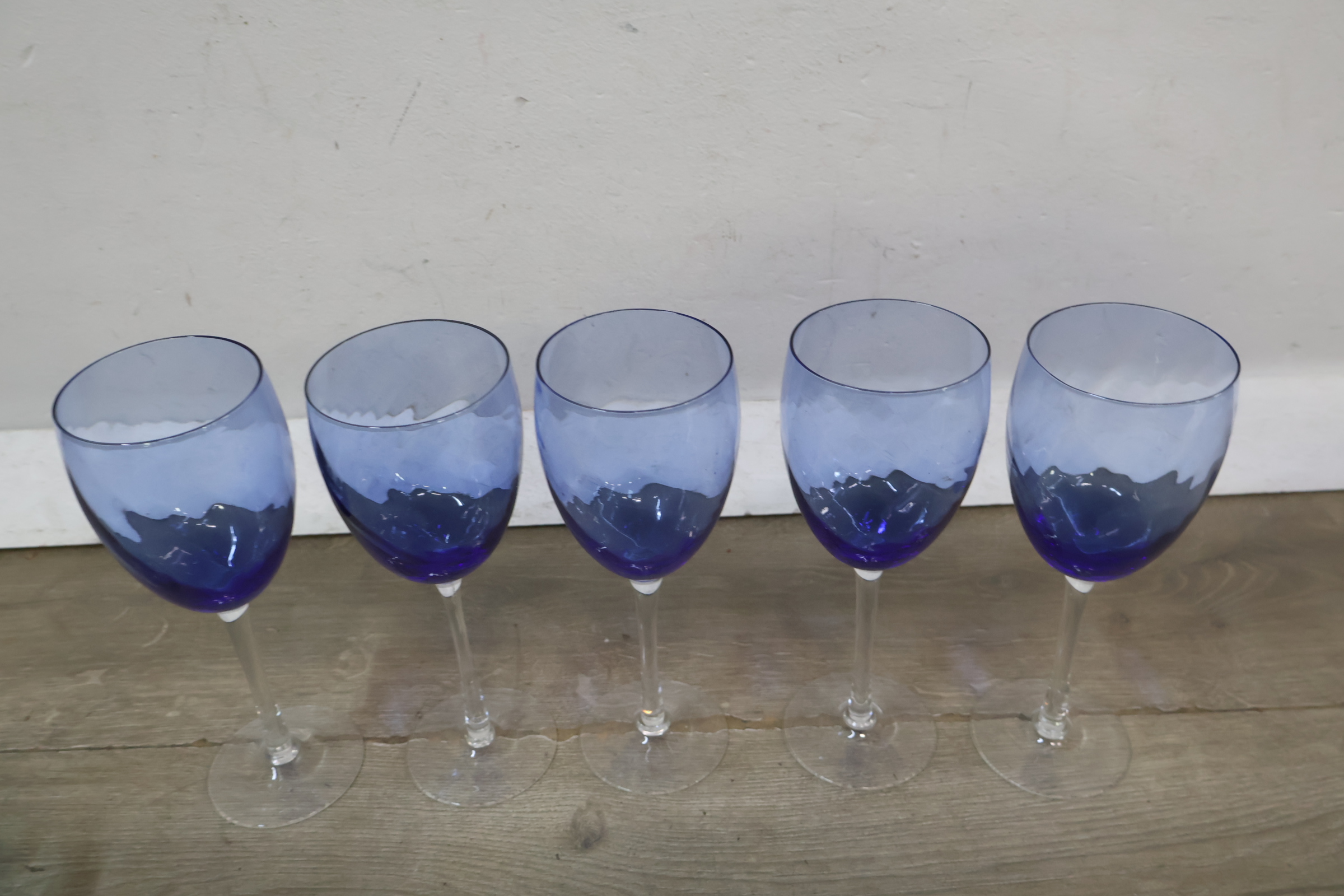 Set blauw glaswerk – foto 7 – kavel bij GSD Auctions, Zoeterwoude