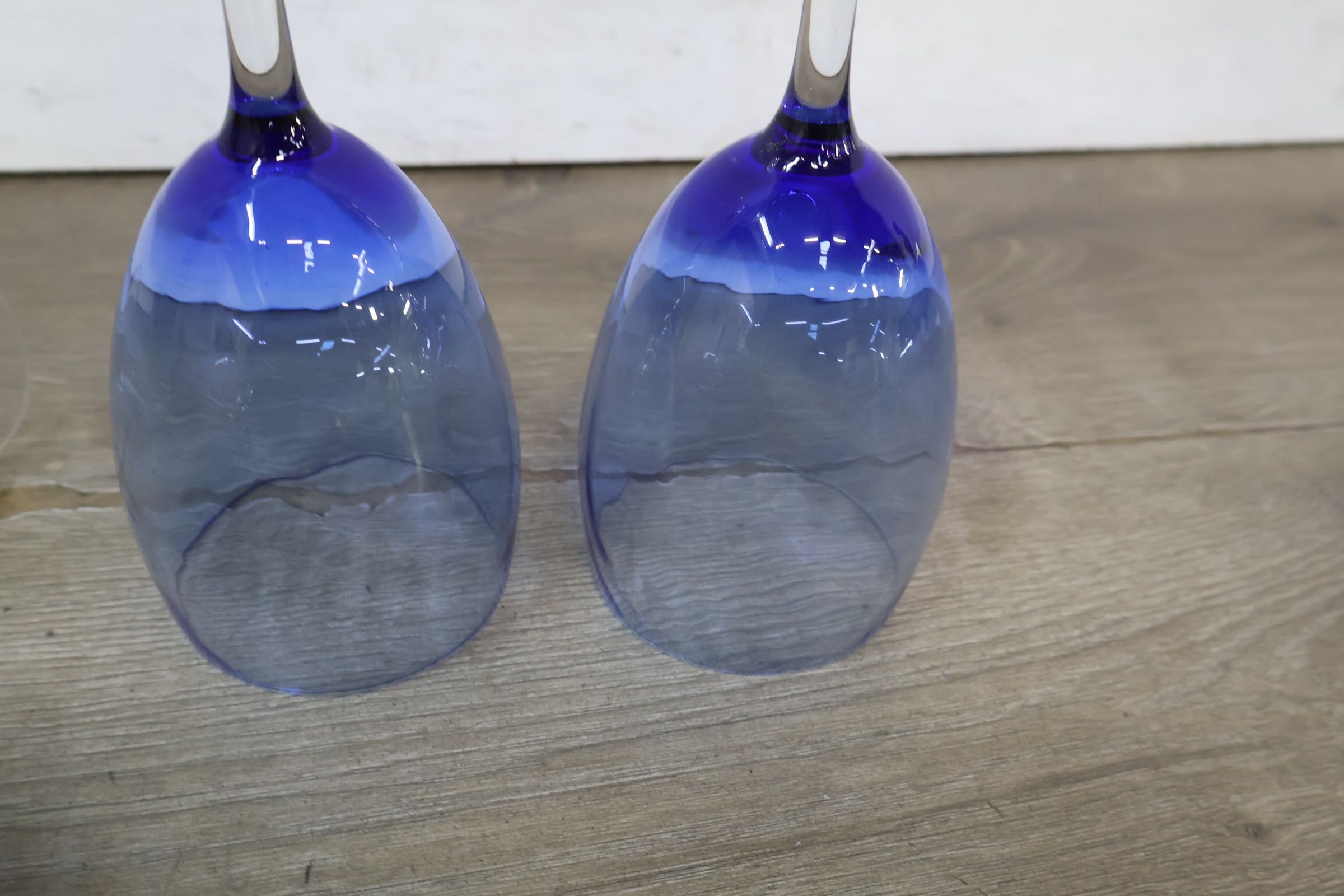 Set blauw glaswerk – foto 9 – kavel bij GSD Auctions, Zoeterwoude