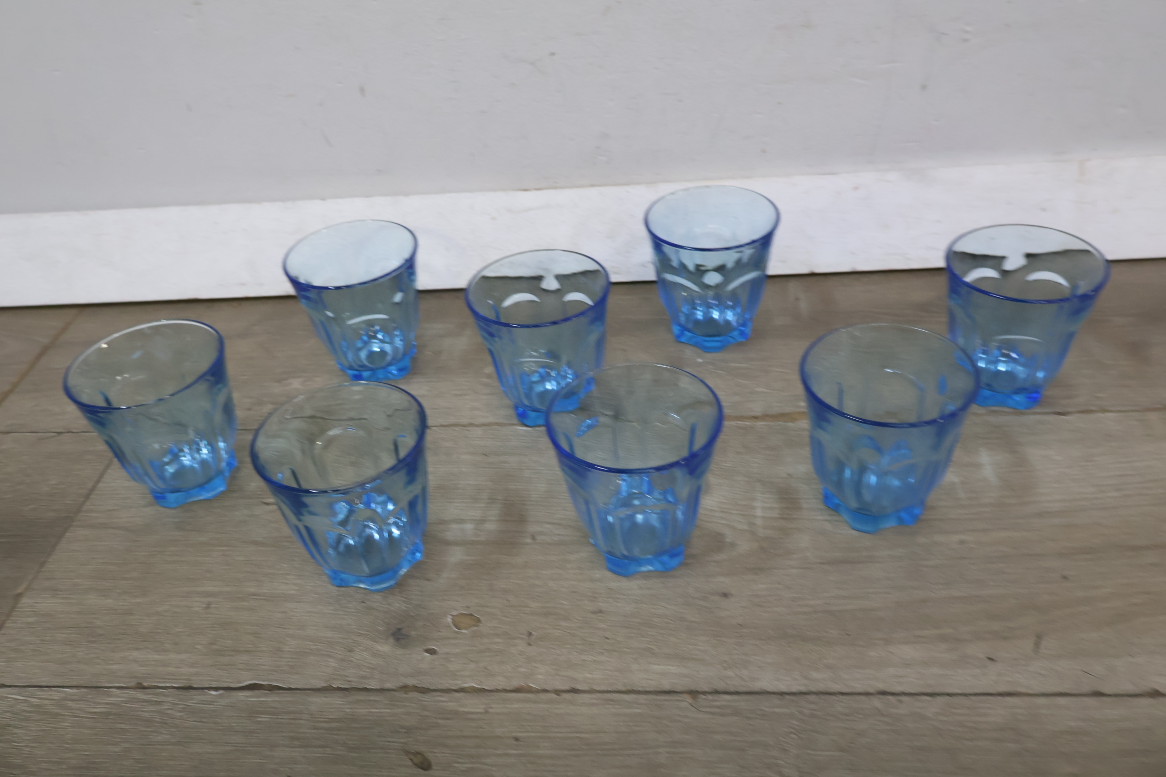 Set blauw glaswerk – foto 13 – kavel bij GSD Auctions, Zoeterwoude
