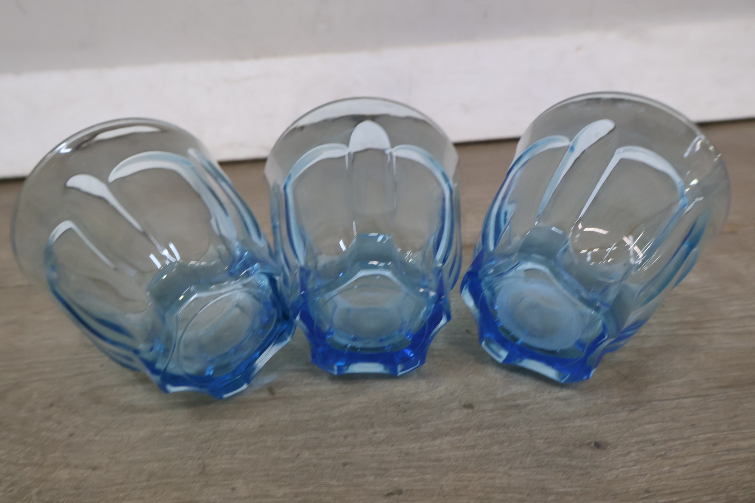 Set blauw glaswerk – foto 16 – kavel bij GSD Auctions, Zoeterwoude