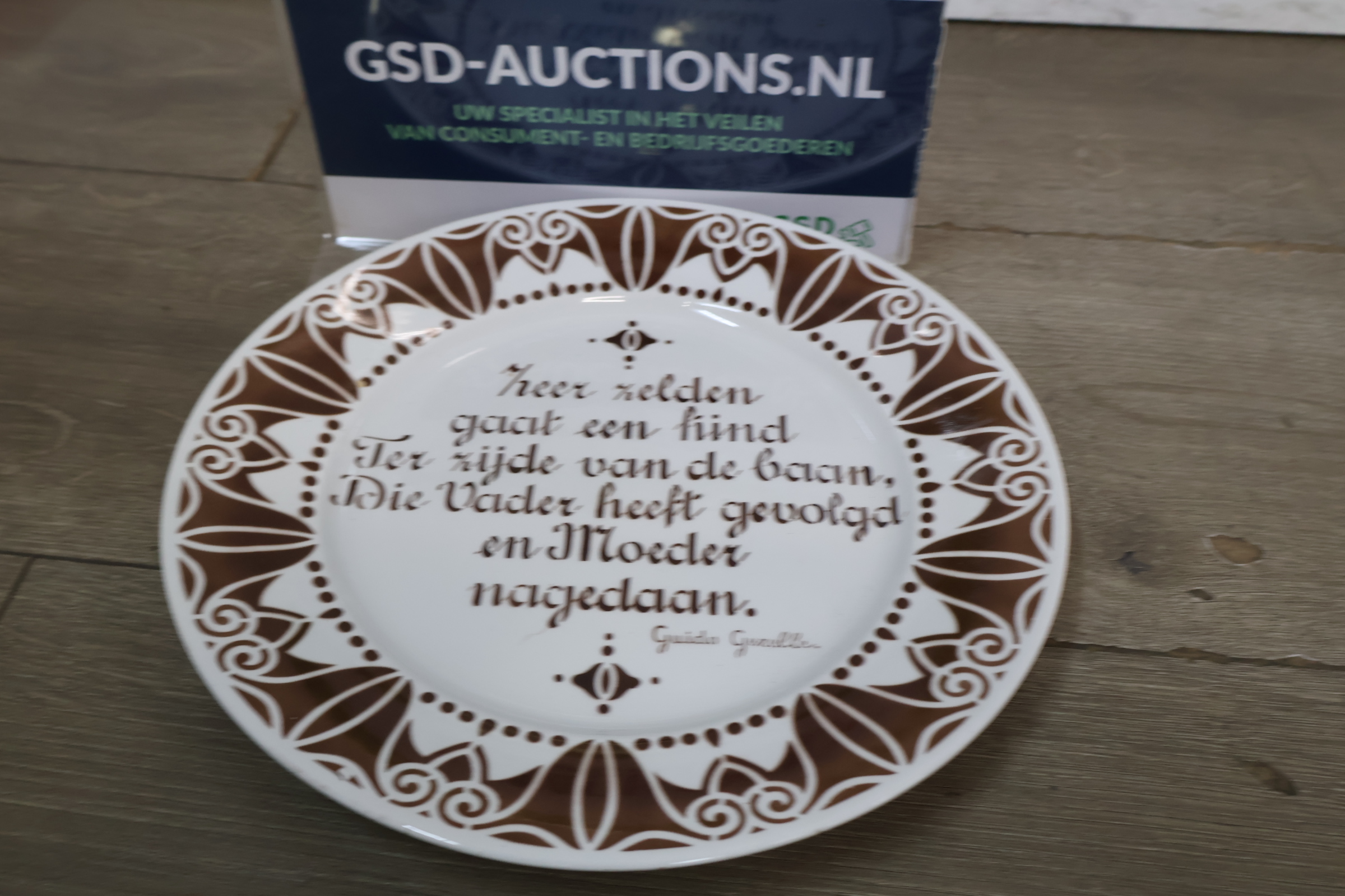 Decoratief bord met spreuk Guido Gezelles – foto 2 – kavel bij GSD Auctions, Zoeterwoude