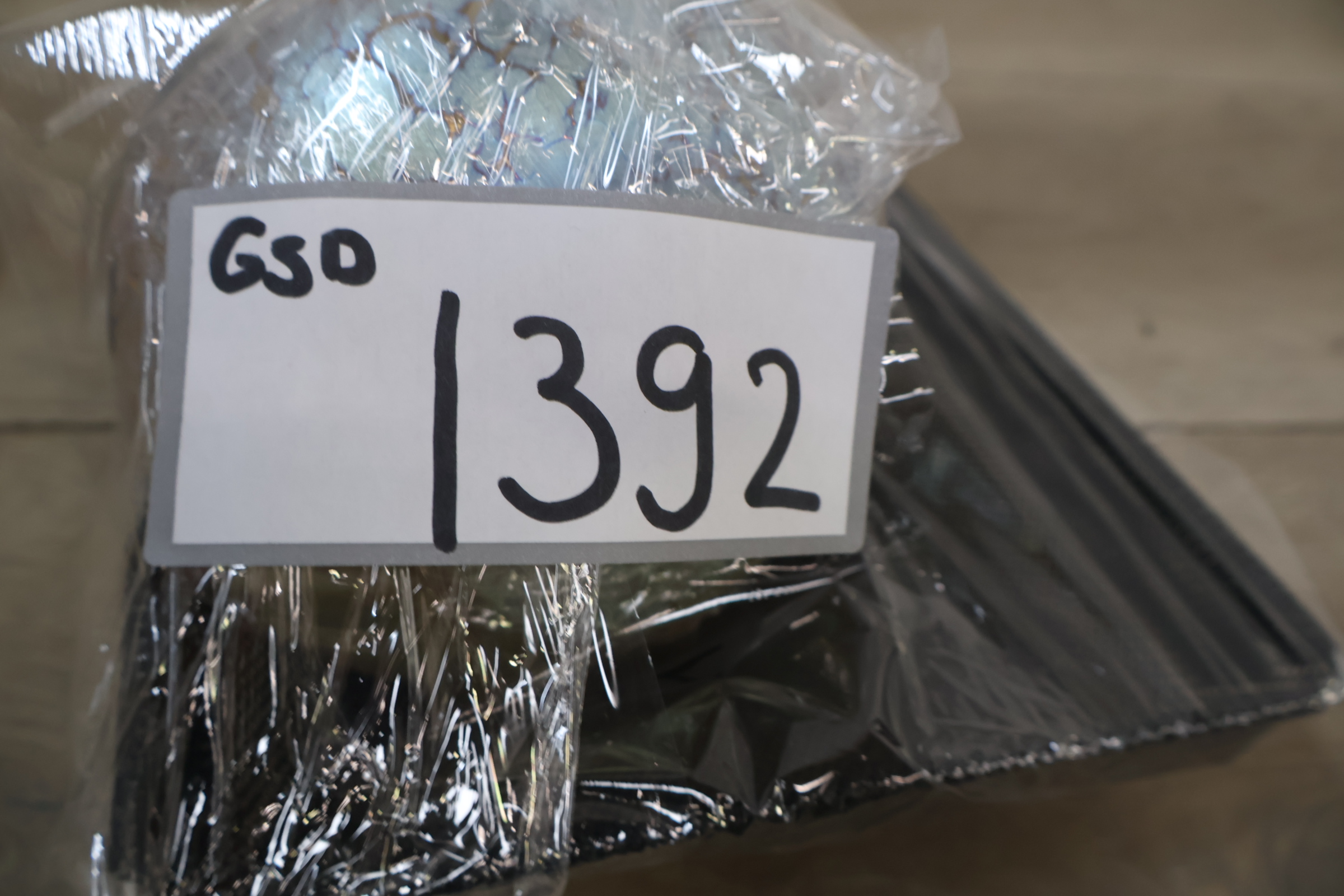 Iriserende decoratieve vaas – foto 19 – kavel bij GSD Auctions, Zoeterwoude