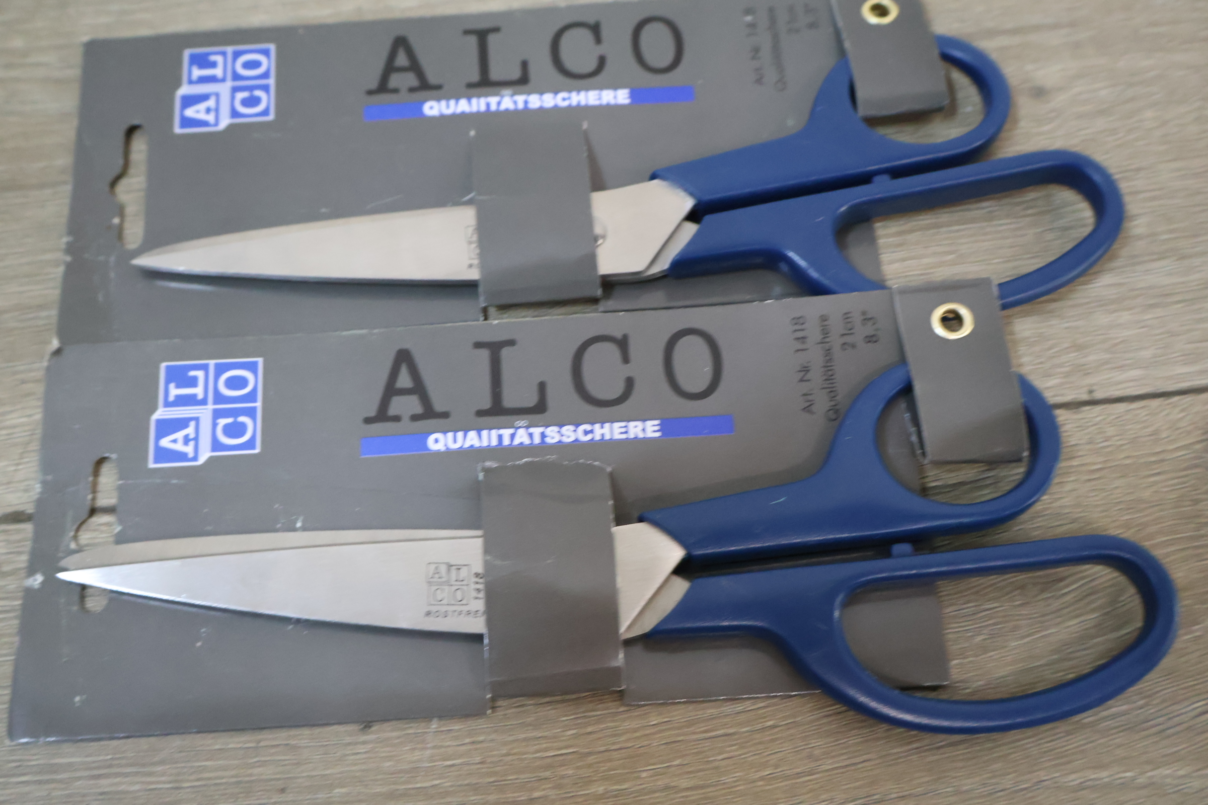 9x Alco huishoudscharen blauw 21 cm – foto 6 – kavel bij GSD Auctions, Zoeterwoude