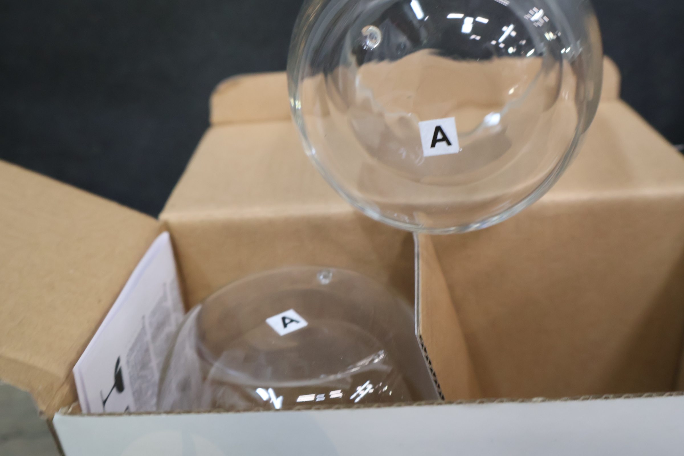 Set van 4 dubbelwandige koffieglaasjes 260ml – foto 11 – kavel bij GSD Auctions, Zoeterwoude