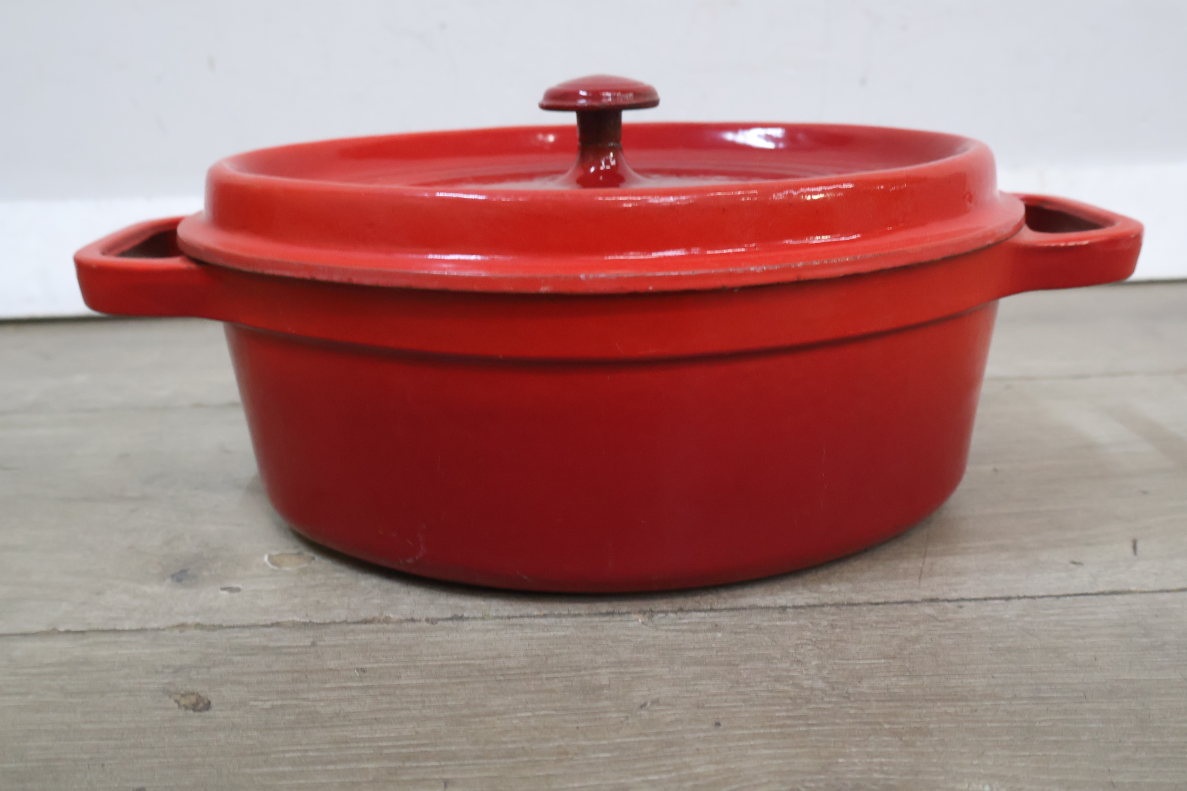 Geëmailleerde gietijzeren braadpan – foto 3 – kavel bij GSD Auctions, Zoeterwoude