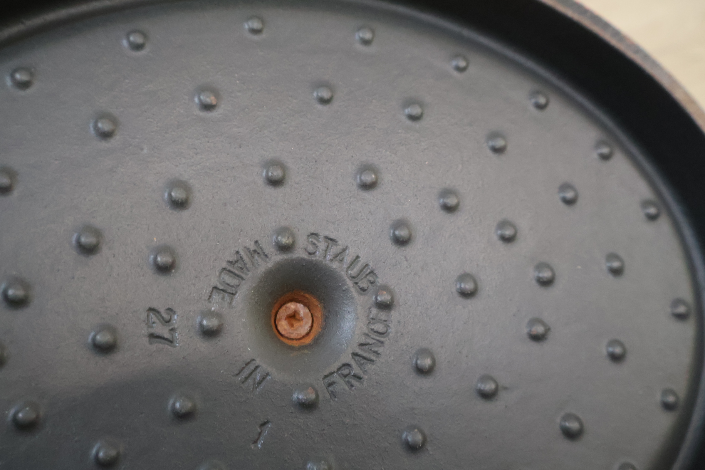 Geëmailleerde gietijzeren braadpan – foto 14 – kavel bij GSD Auctions, Zoeterwoude
