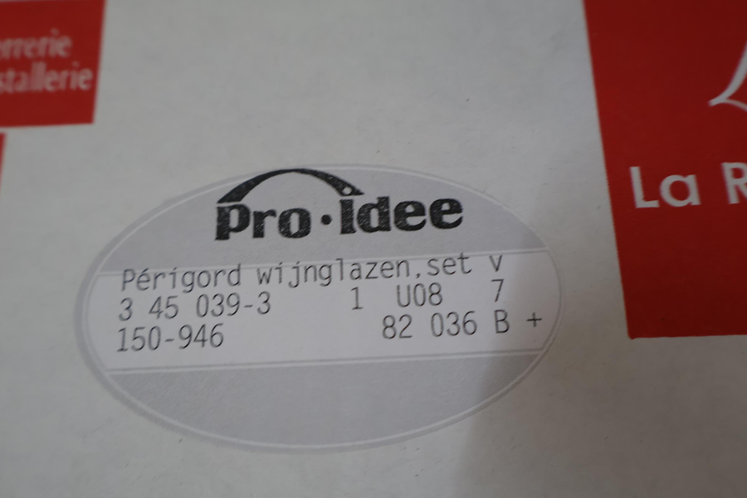 Set van 6 glazen wijnglazen in doos – foto 15 – kavel bij GSD Auctions, Zoeterwoude