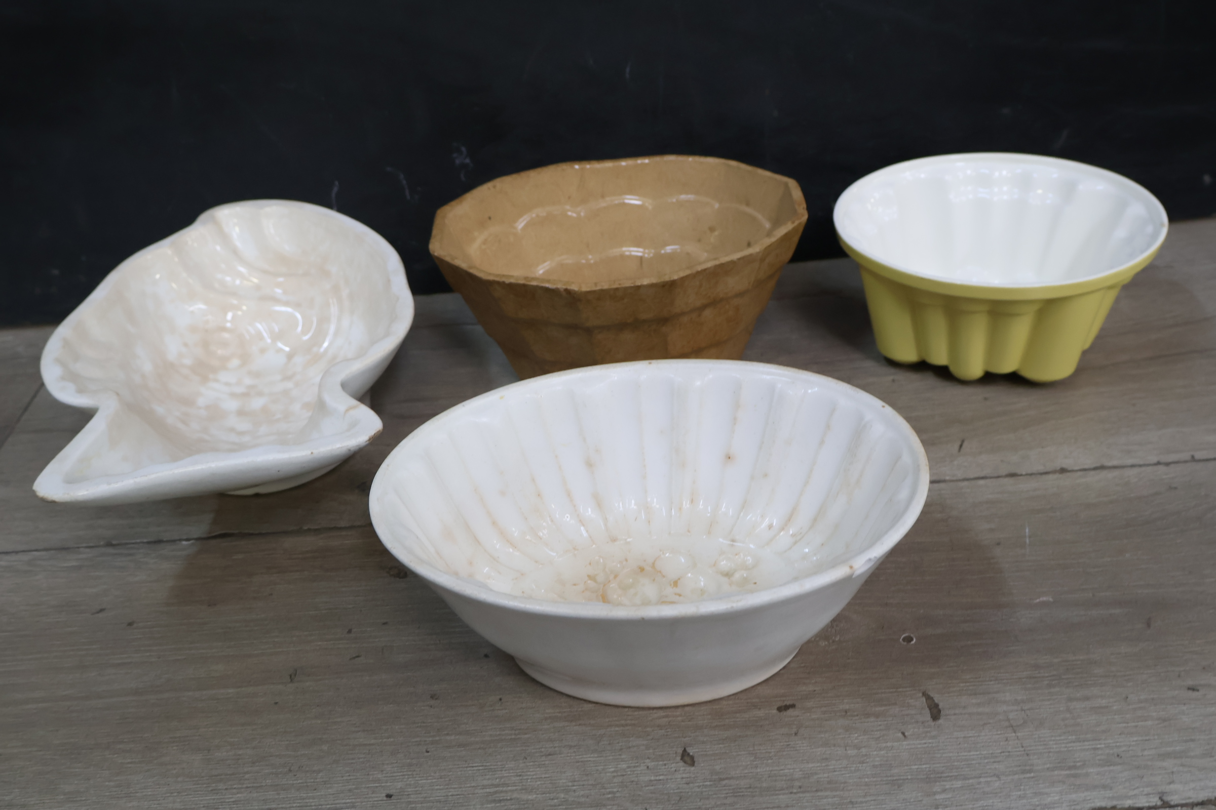 Set van 4 vintage puddingvormen – foto 3 – kavel bij GSD Auctions, Zoeterwoude