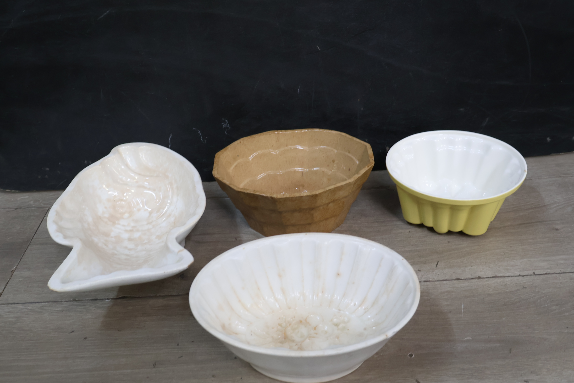 Set van 4 vintage puddingvormen – foto 5 – kavel bij GSD Auctions, Zoeterwoude