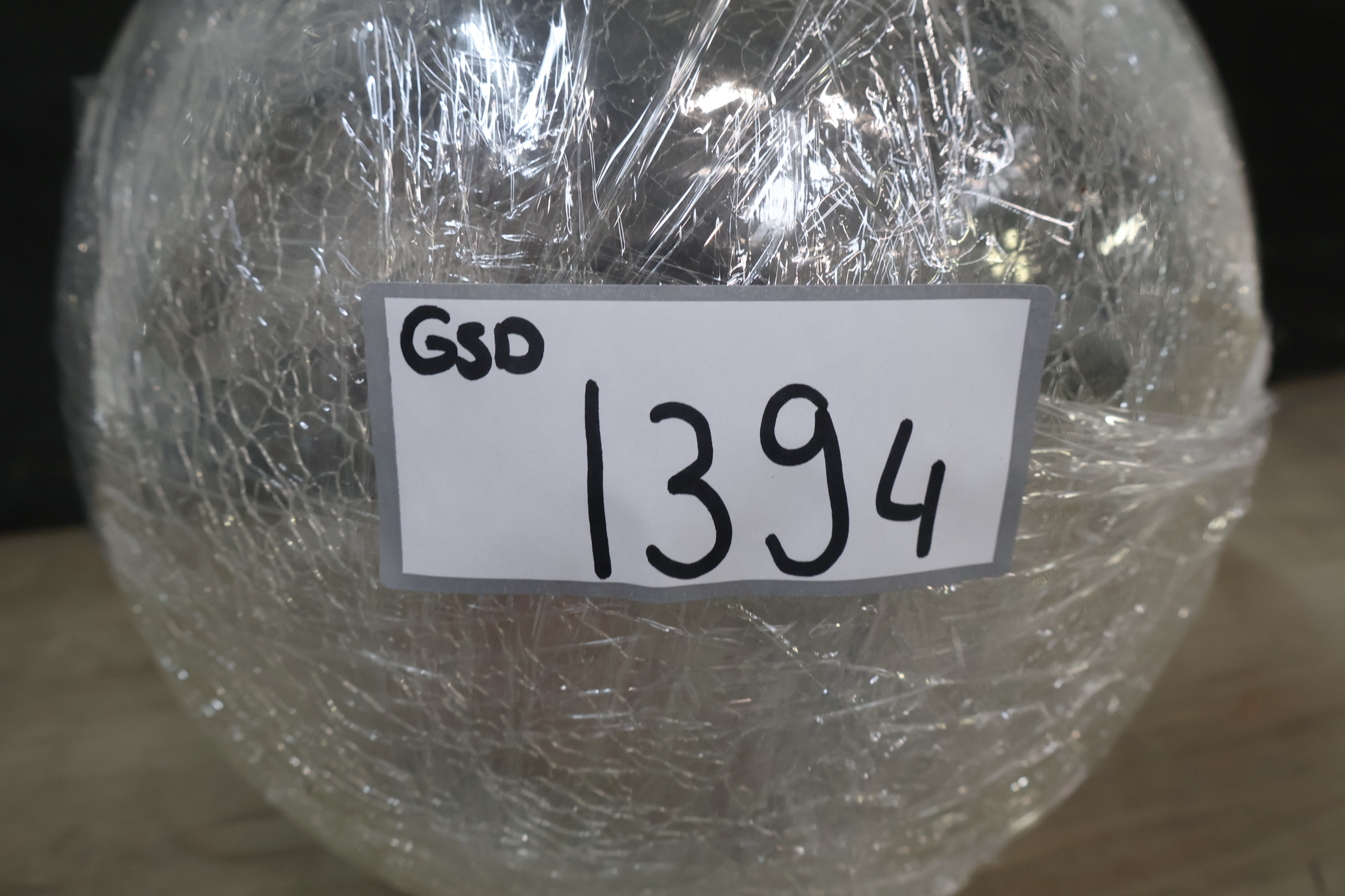 Transparante glazen vaas met craquelé effect – foto 18 – kavel bij GSD Auctions, Zoeterwoude