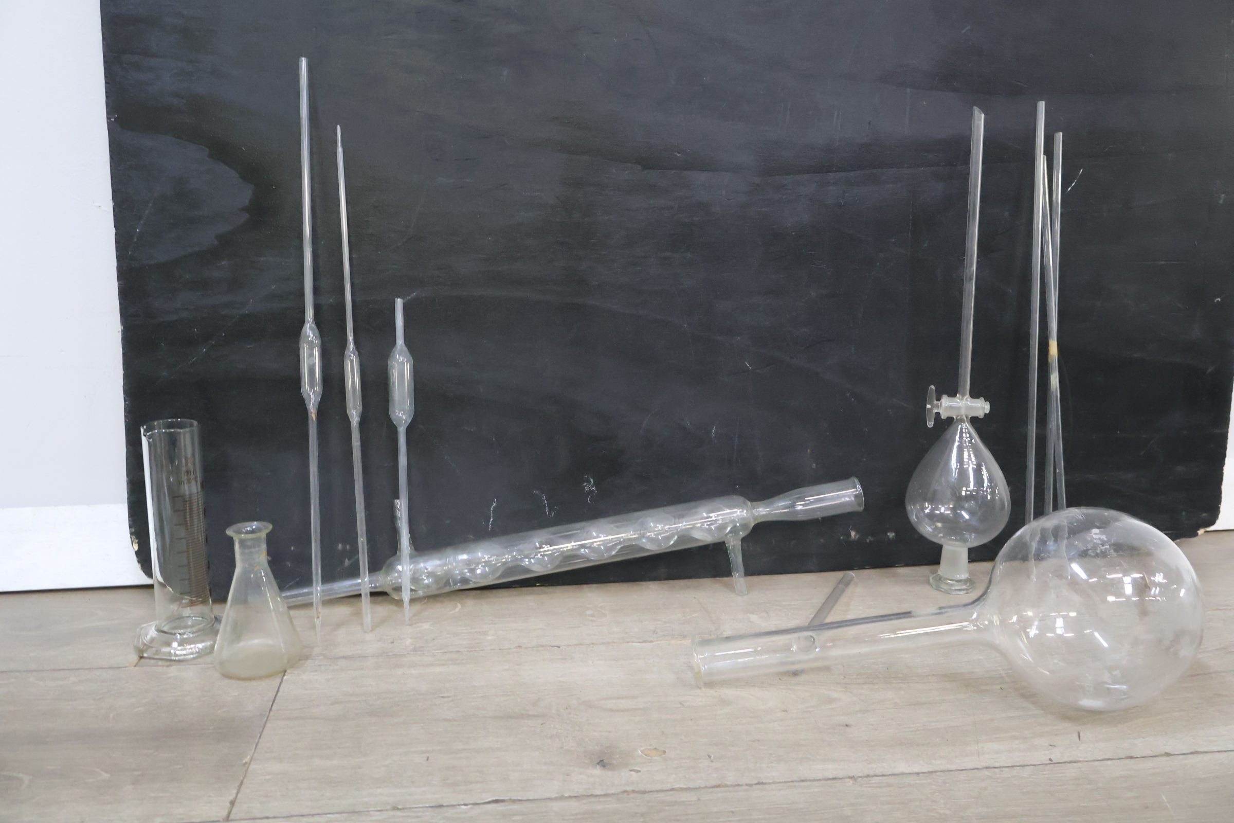 Set glazen laboratoriumapparatuur – foto 3 – kavel bij GSD Auctions, Zoeterwoude