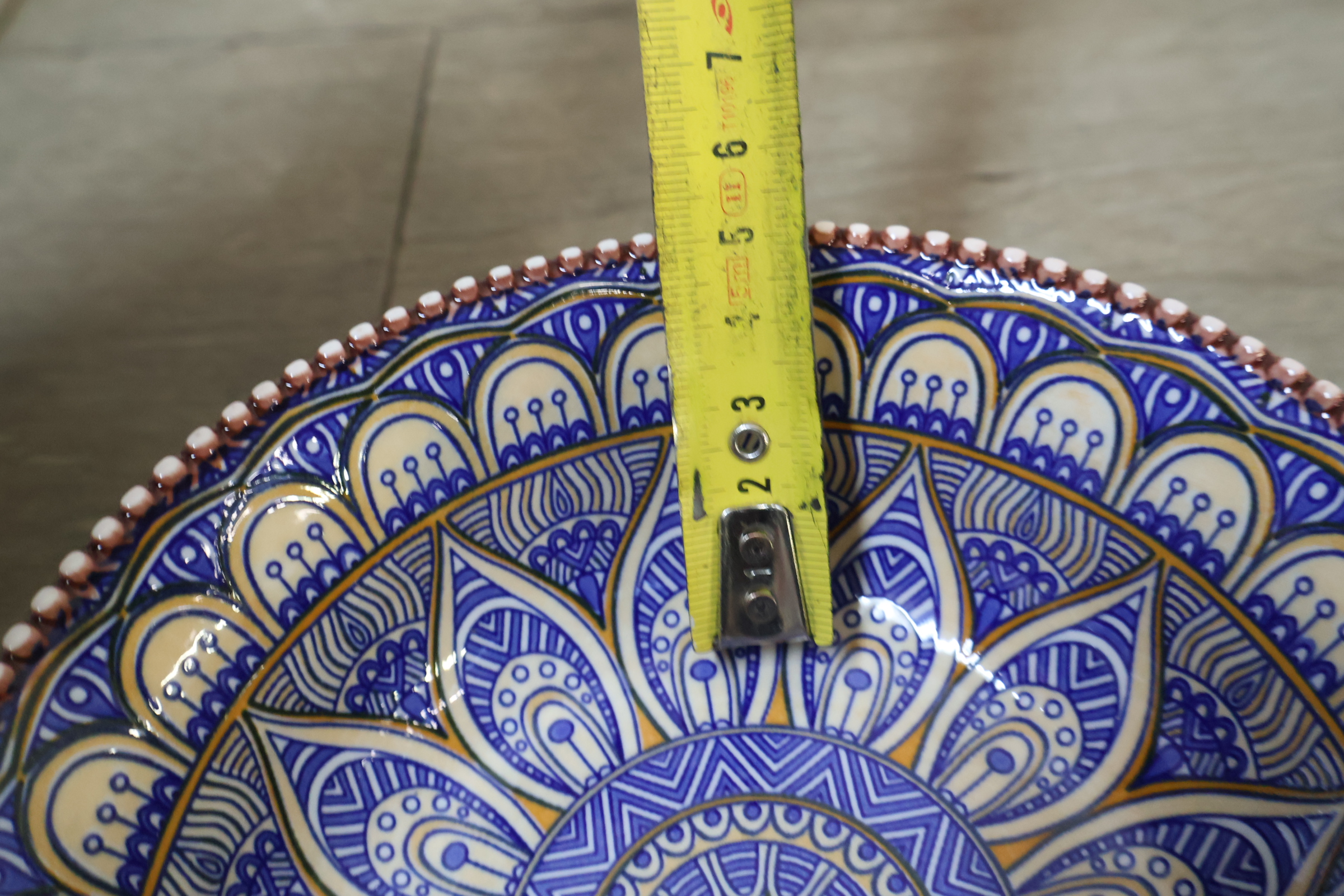 Antiek Perzisch Qajar-keramiekflesje met deco schaal – foto 16 – kavel bij GSD Auctions, Zoeterwoude