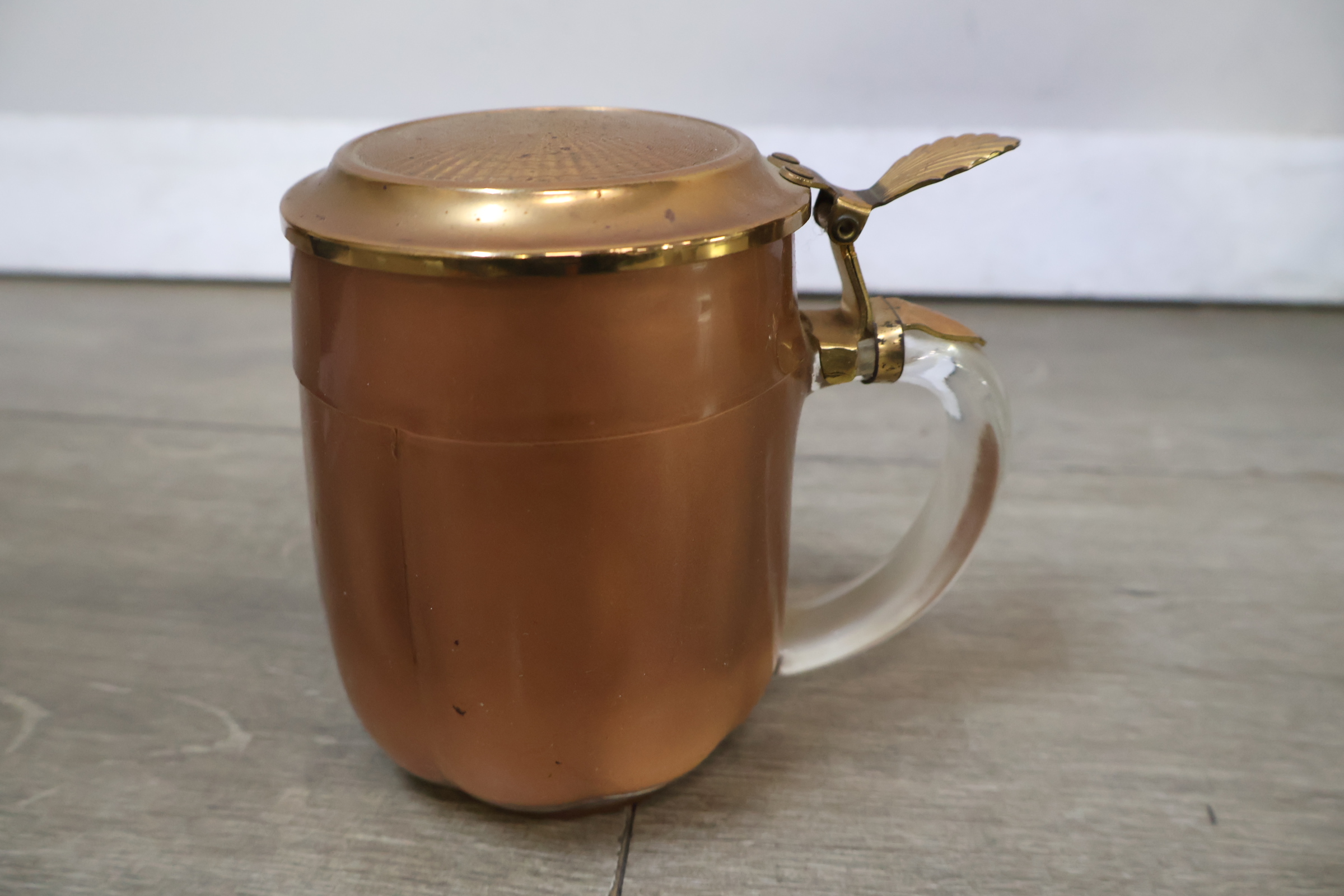Vintage houten ijsemmer met rookwaren mok – foto 7 – kavel bij GSD Auctions, Zoeterwoude