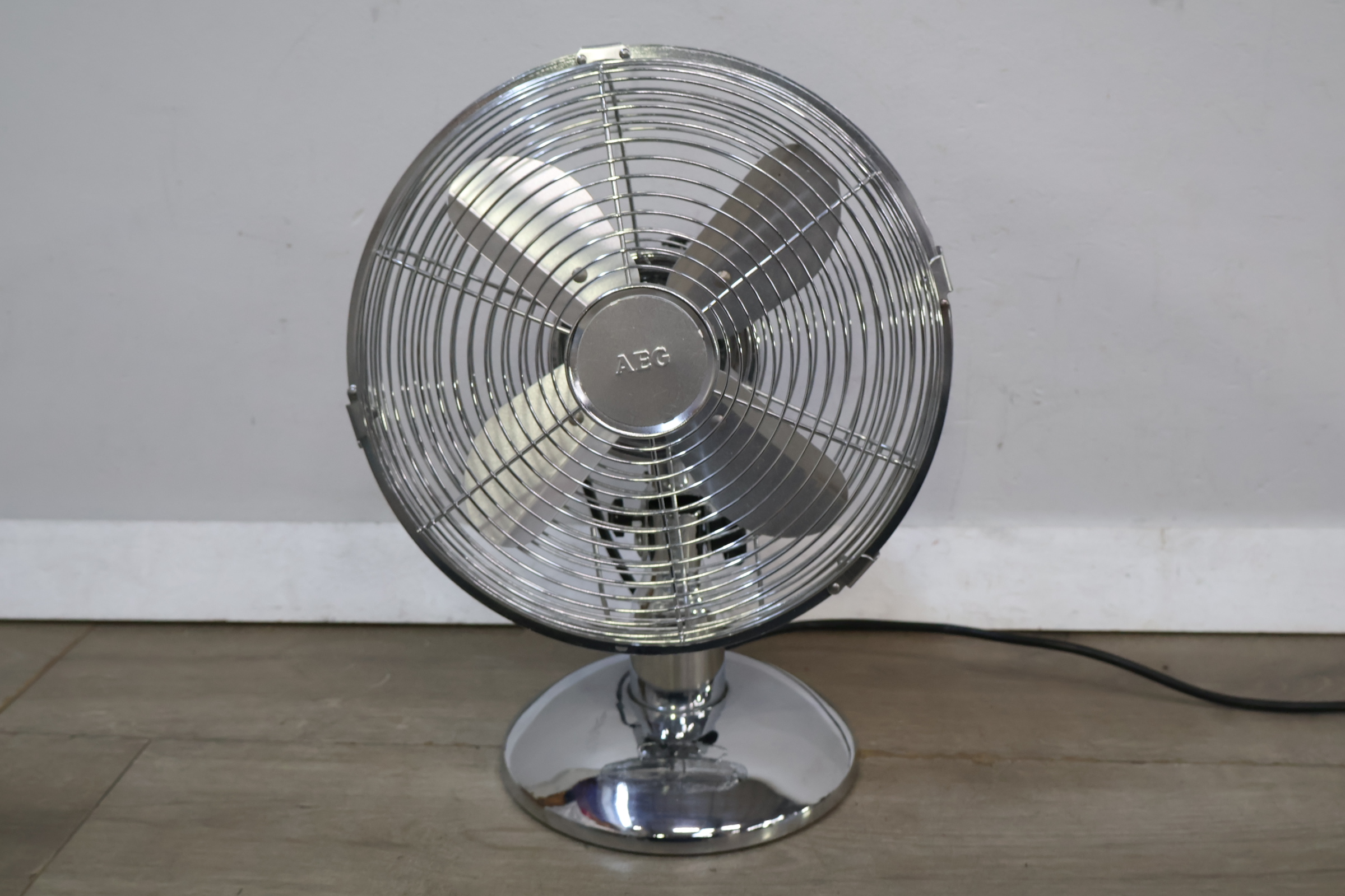 AEG Chromen Tafelventilator – foto 3 – kavel bij GSD Auctions, Zoeterwoude