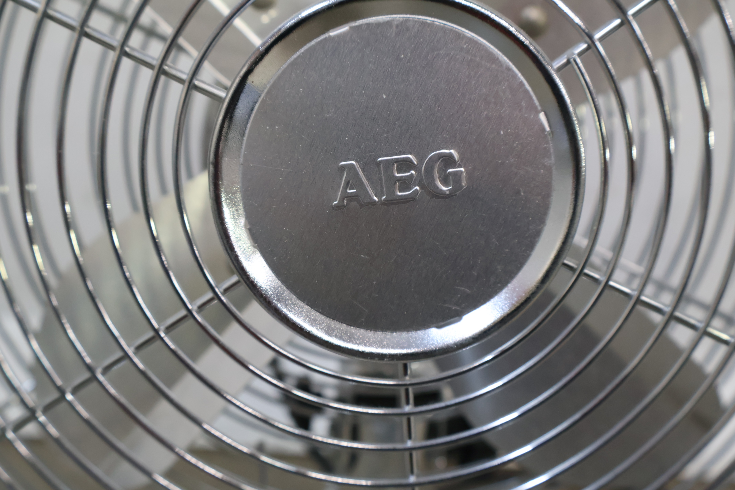 AEG Chromen Tafelventilator – foto 5 – kavel bij GSD Auctions, Zoeterwoude