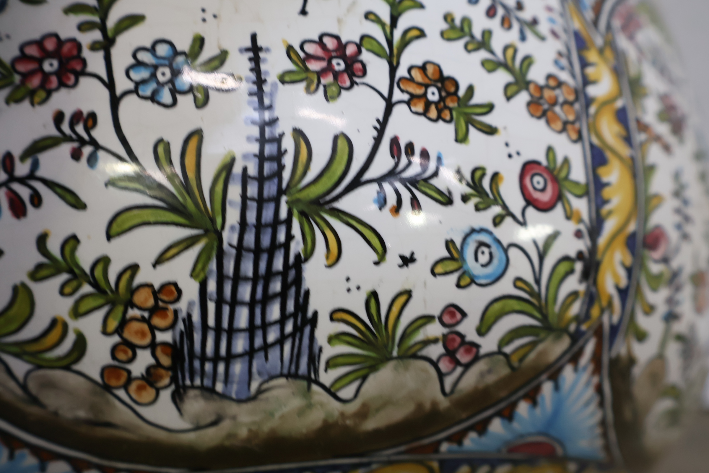 Decoratieve keramische schaal – foto 16 – kavel bij GSD Auctions, Zoeterwoude