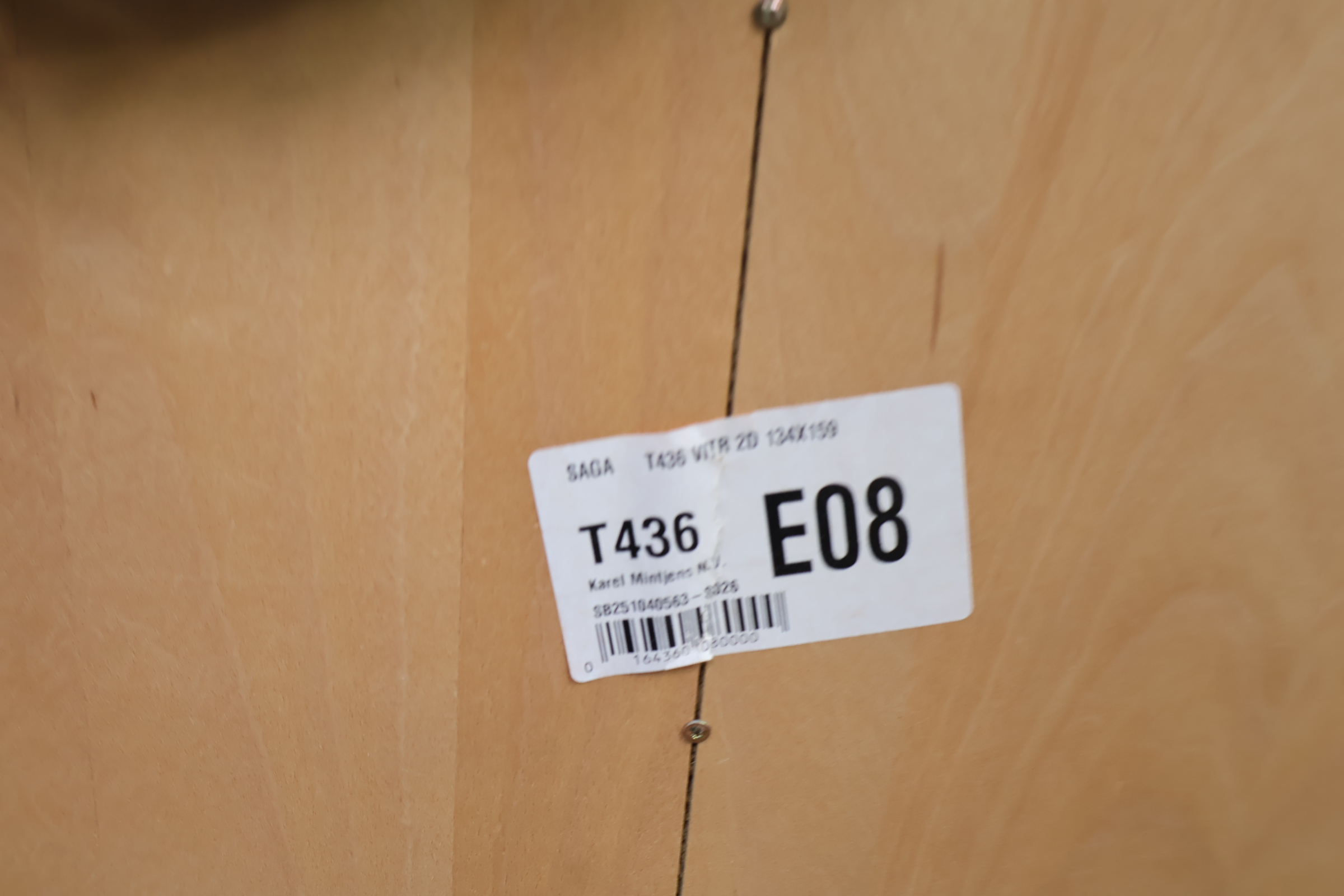 Houten vitrinekast met glazen deuren, Servieskast – foto 7 – kavel bij GSD Auctions, Zoeterwoude