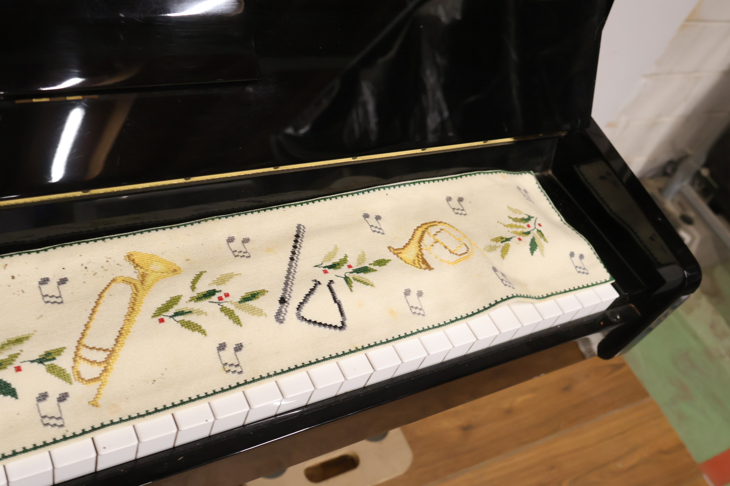Kawai Piano met Kruk - Japan – foto 15 – kavel bij GSD Auctions, Zoeterwoude