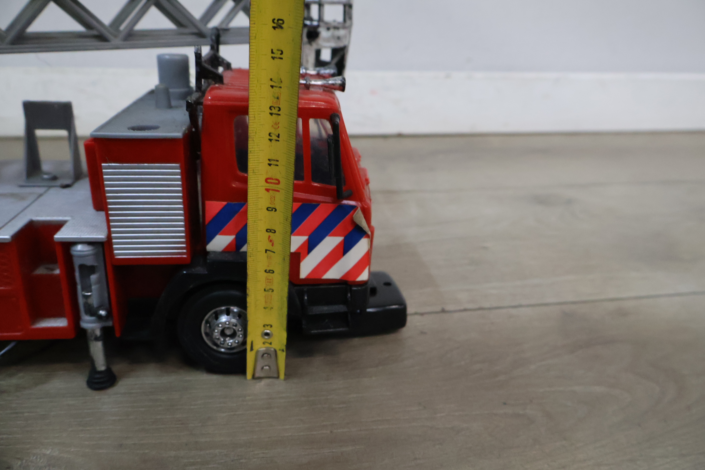 Speelgoed brandweerwagen – foto 19 – kavel bij GSD Auctions, Zoeterwoude