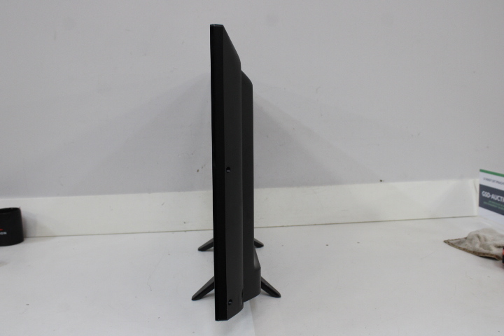 Philips 32'inch flat screen televisie – foto 10 – kavel bij GSD Auctions, Zoeterwoude