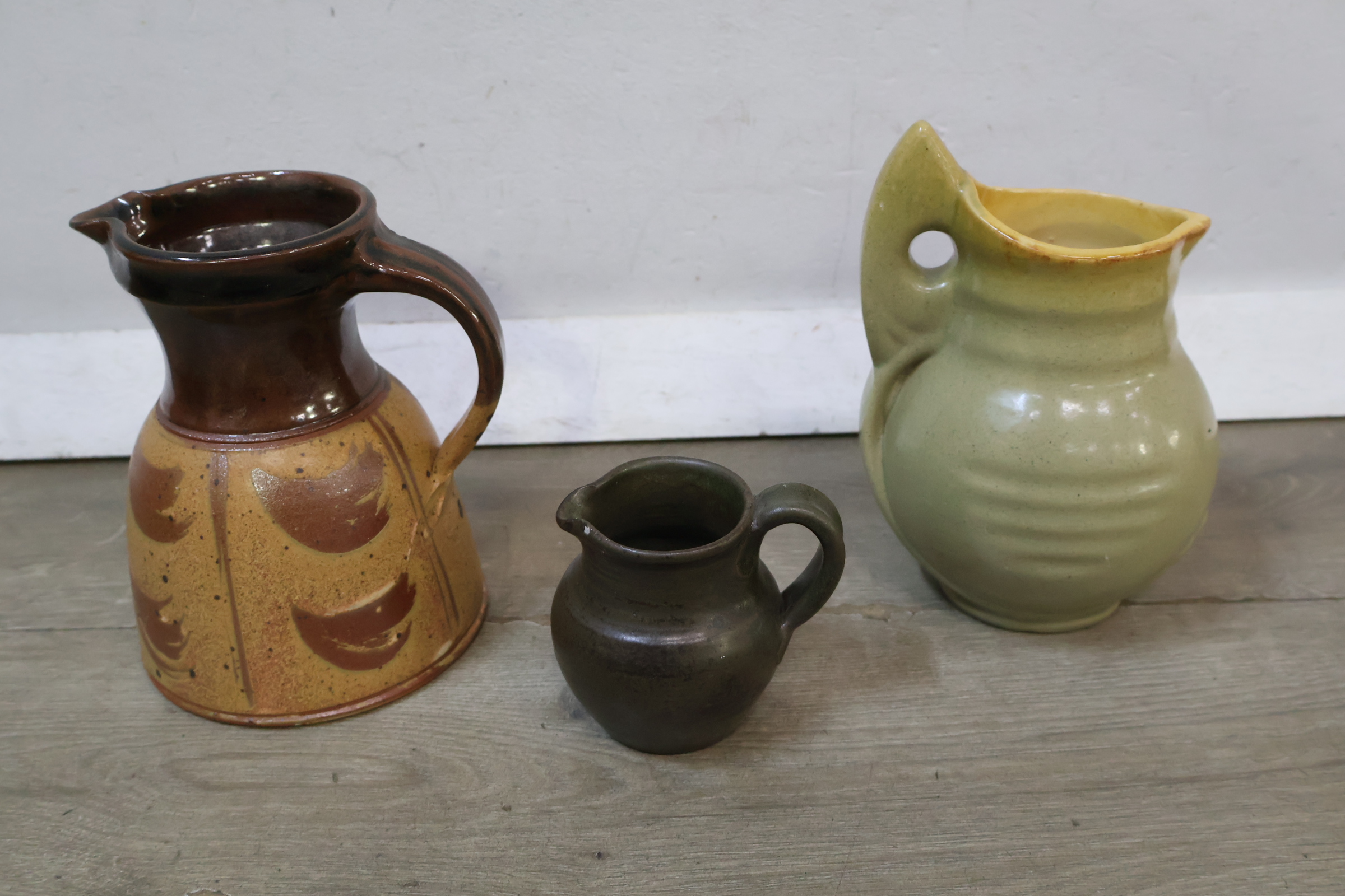 Set van drie keramische kannen – foto 3 – kavel bij GSD Auctions, Zoeterwoude