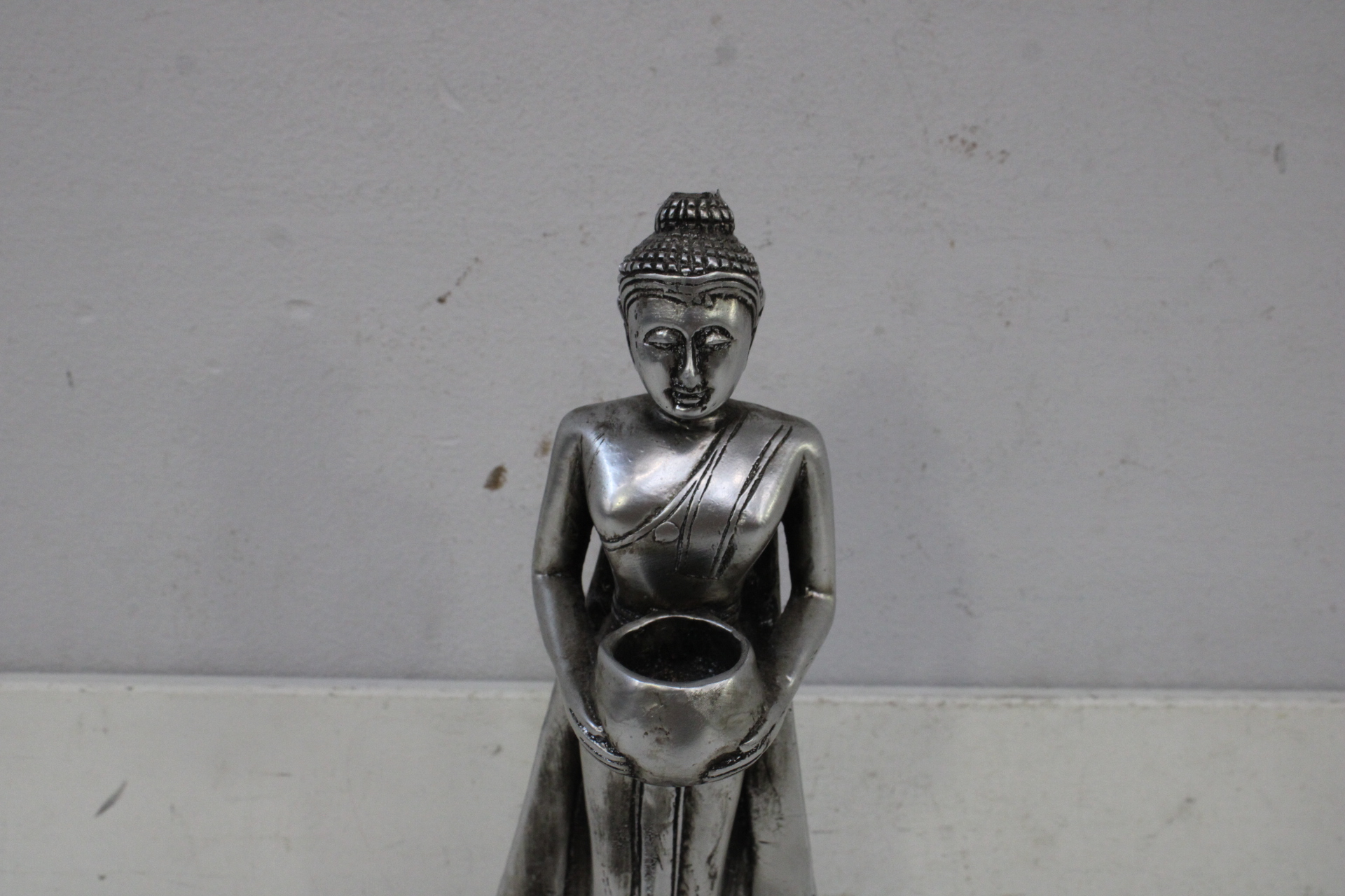 Staande Woensdag Boeddha (Pang Um Baatr) – foto 5 – kavel bij GSD Auctions, Zoeterwoude