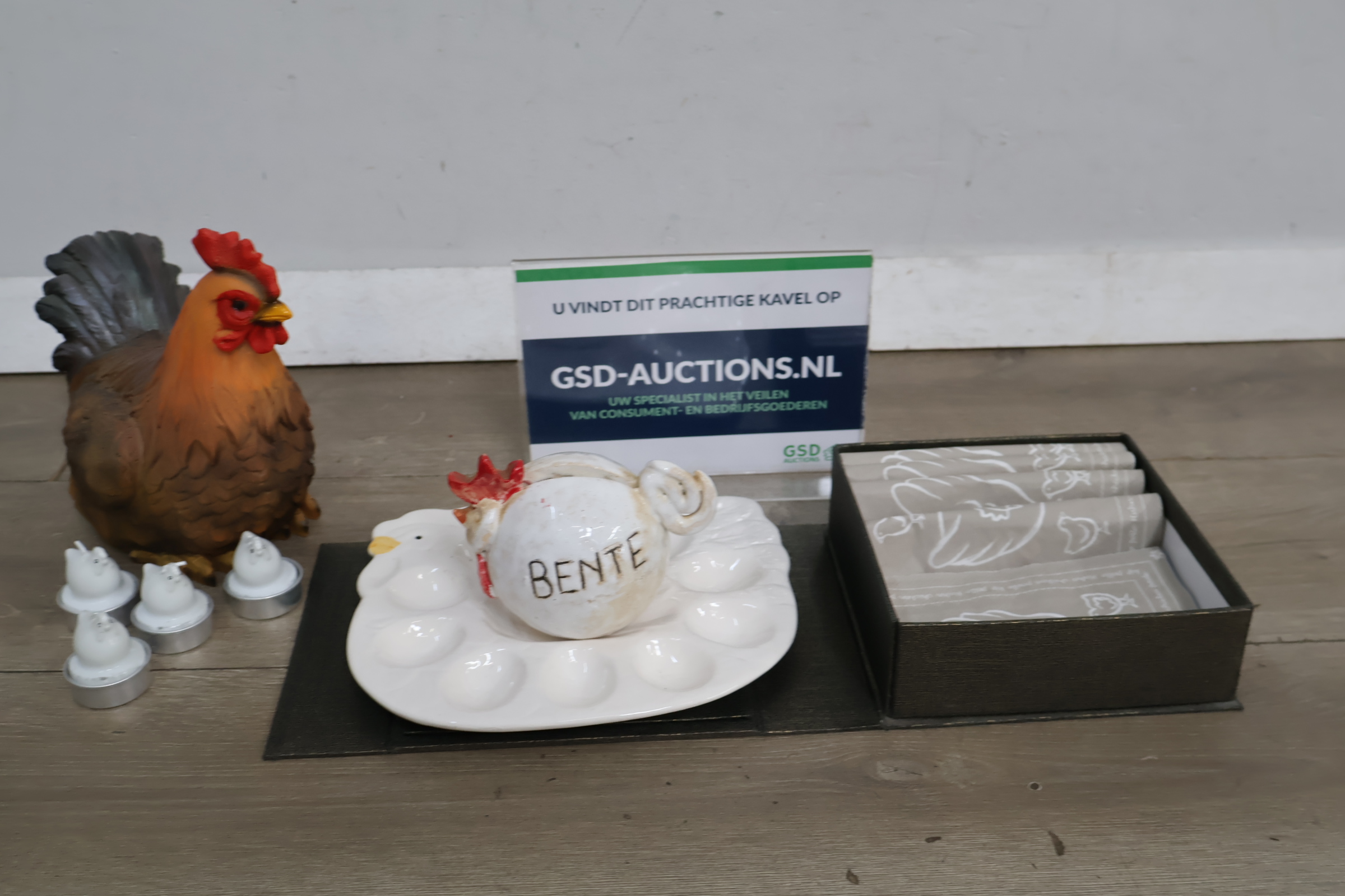 Kippen Ornamenten – foto 2 – kavel bij GSD Auctions, Zoeterwoude