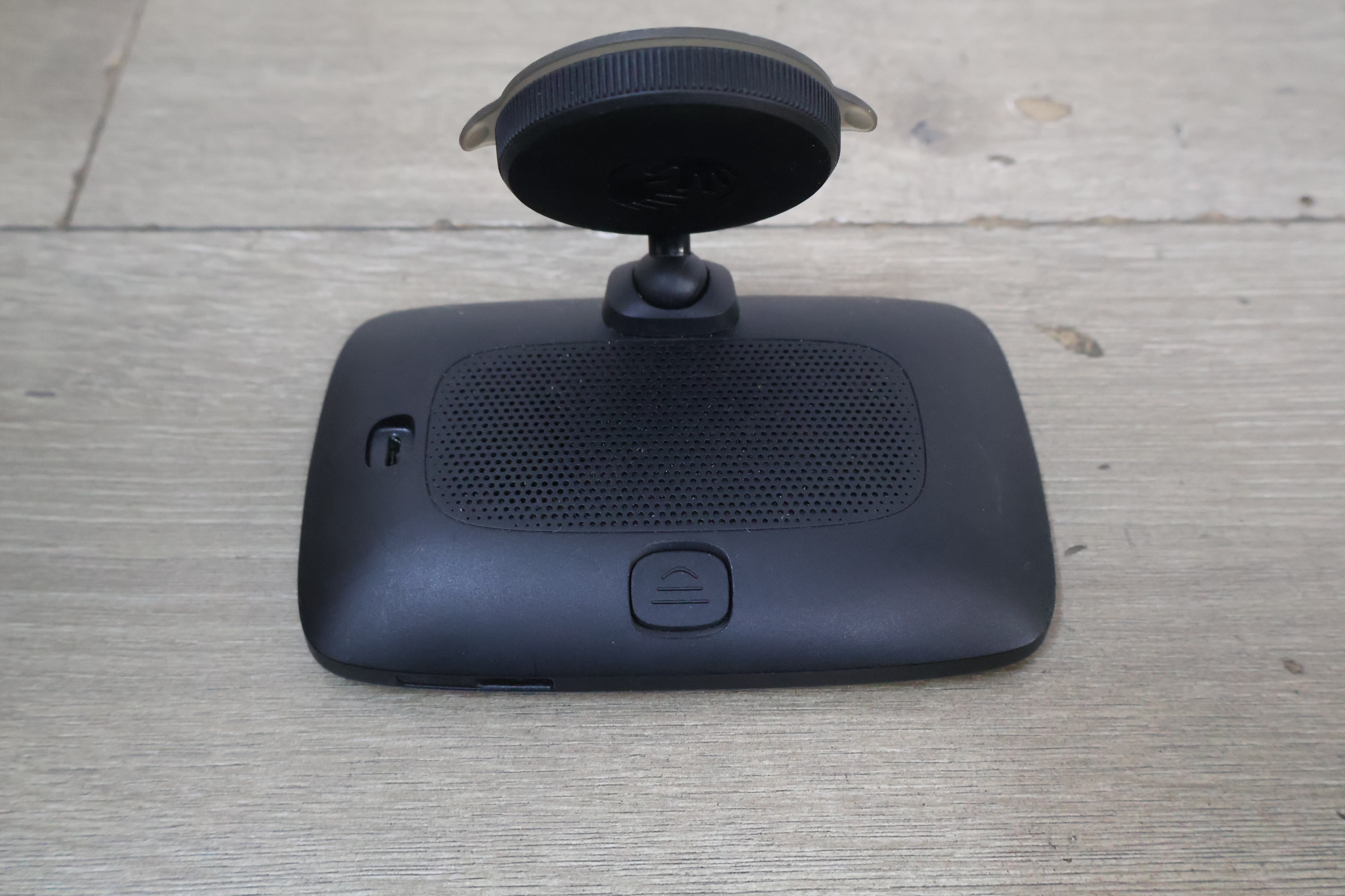 TomTom GPS navigatiesysteem met oplader – foto 10 – kavel bij GSD Auctions, Zoeterwoude