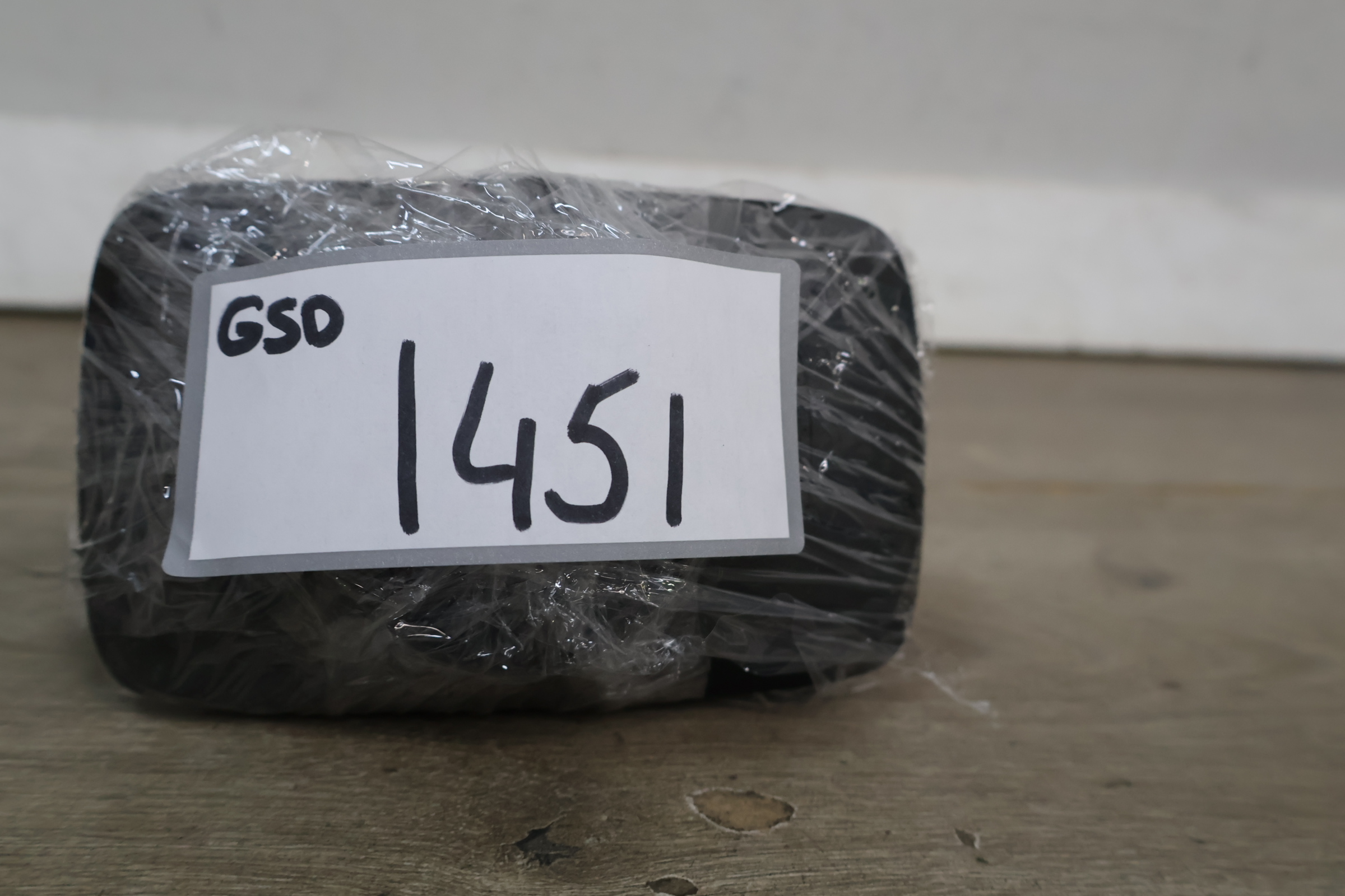 TomTom GPS navigatiesysteem met oplader – foto 16 – kavel bij GSD Auctions, Zoeterwoude
