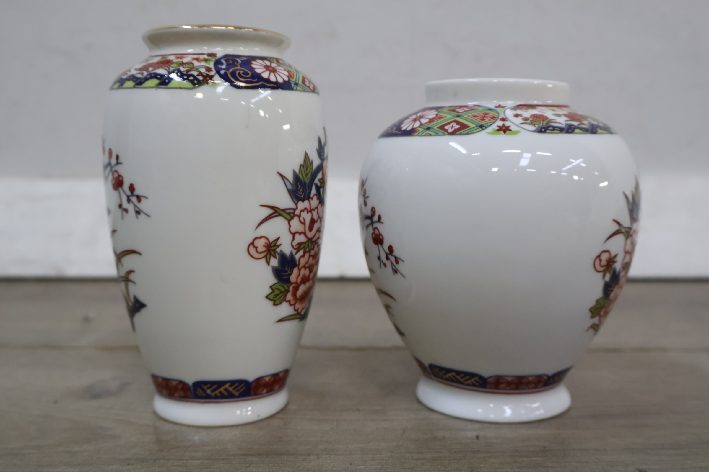 Set van 3 decoratieve keramieken vazen – foto 6 – kavel bij GSD Auctions, Zoeterwoude
