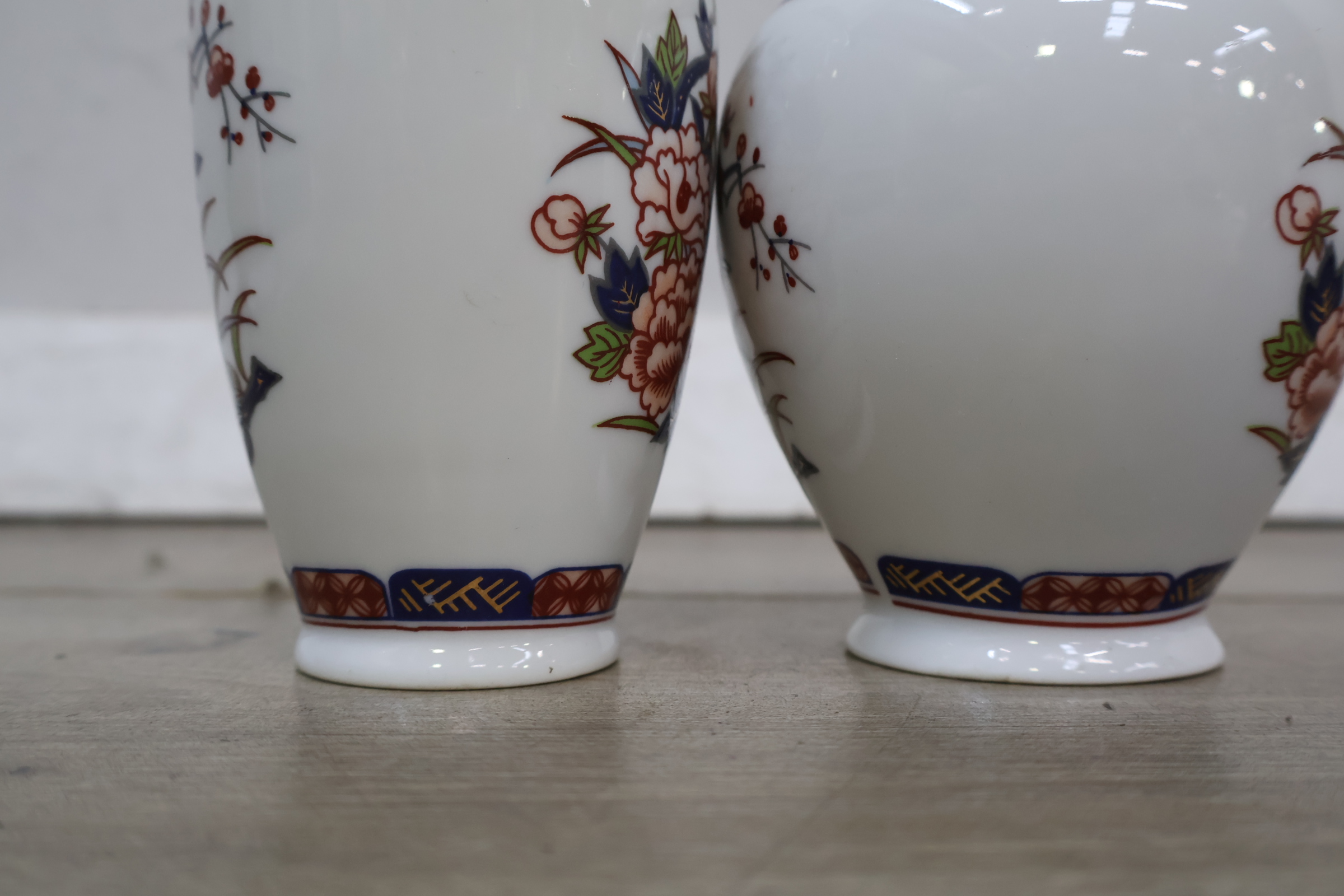 Set van 3 decoratieve keramieken vazen – foto 7 – kavel bij GSD Auctions, Zoeterwoude