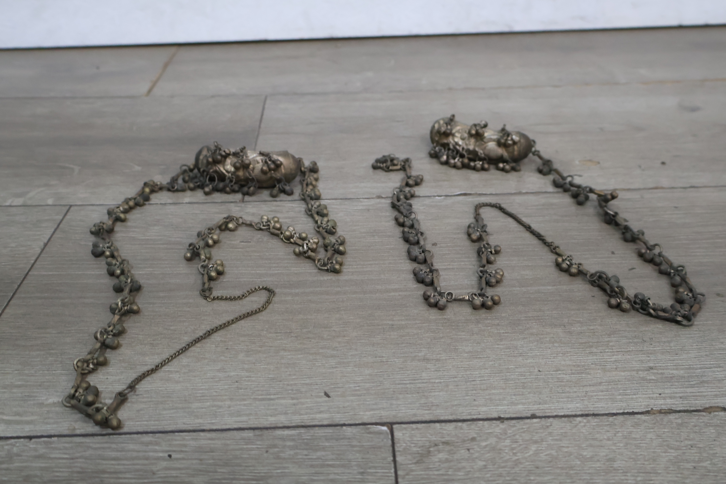 Brocante enkel- of armbanden – foto 4 – kavel bij GSD Auctions, Zoeterwoude