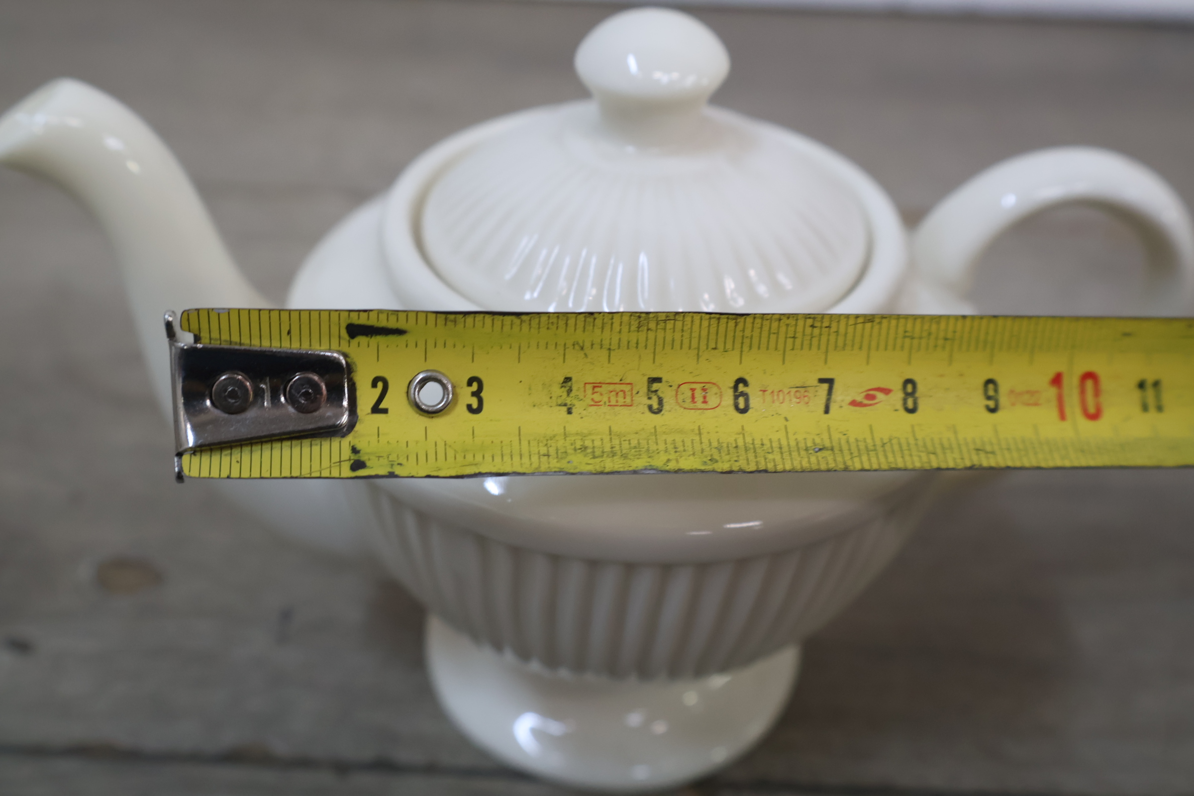 Crèmekleurige servies - theepot, melkkannetje en suikerpot – foto 14 – kavel bij GSD Auctions, Zoeterwoude