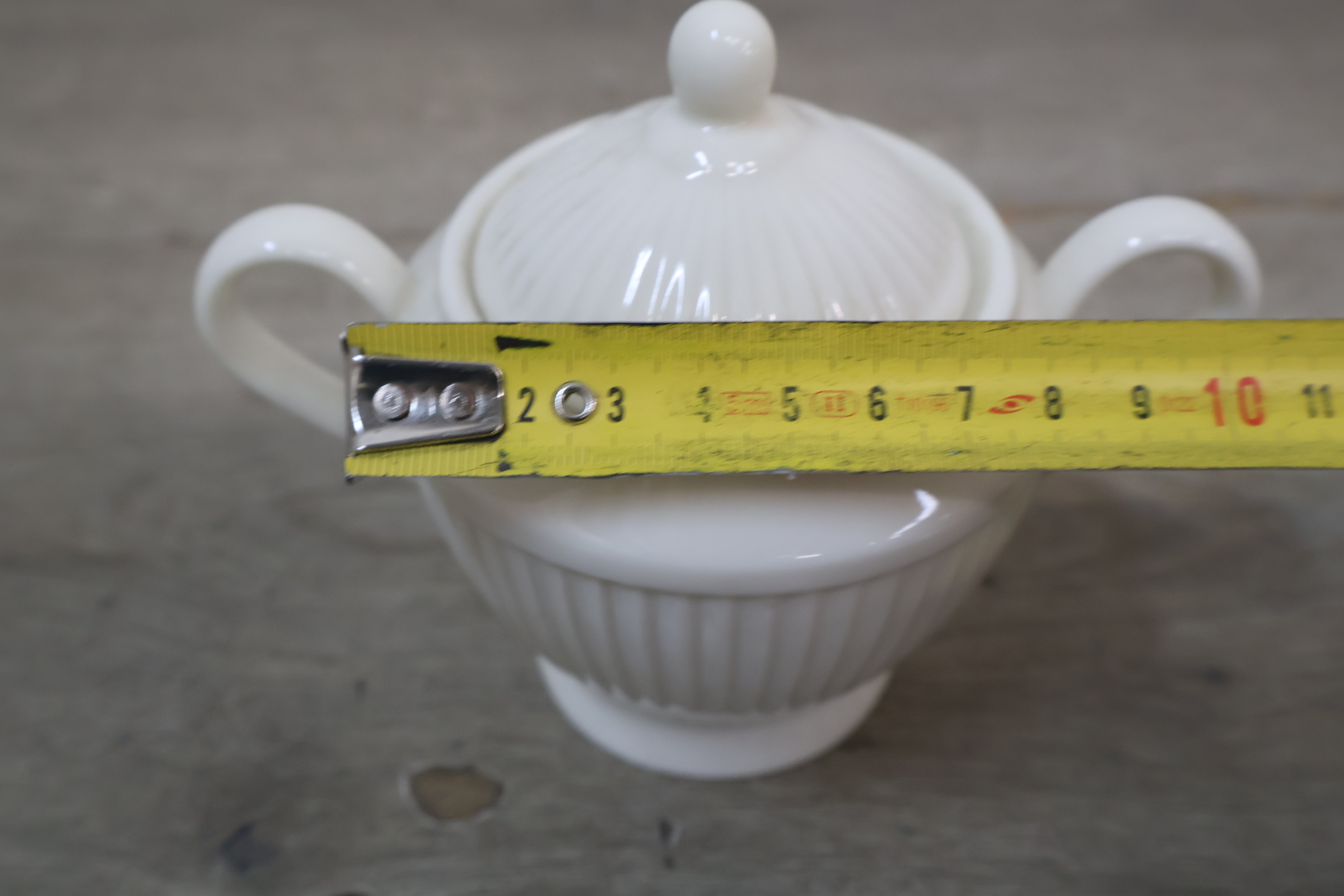 Crèmekleurige servies - theepot, melkkannetje en suikerpot – foto 15 – kavel bij GSD Auctions, Zoeterwoude