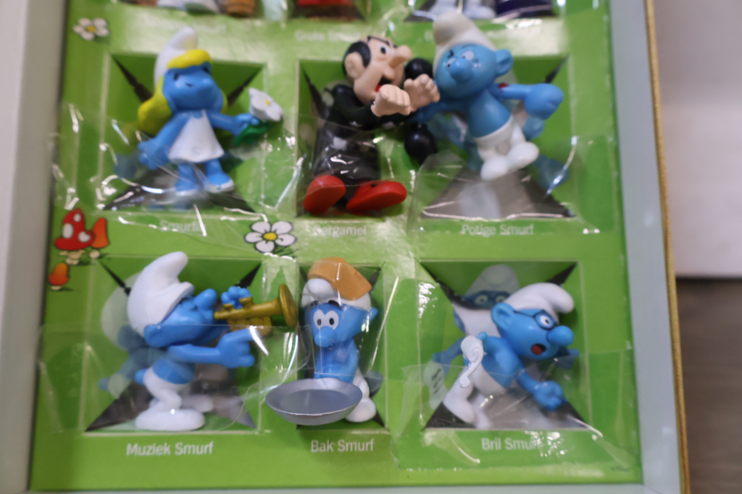 Set van 12 De Smurfen Figuren in Doos – foto 7 – kavel bij GSD Auctions, Zoeterwoude