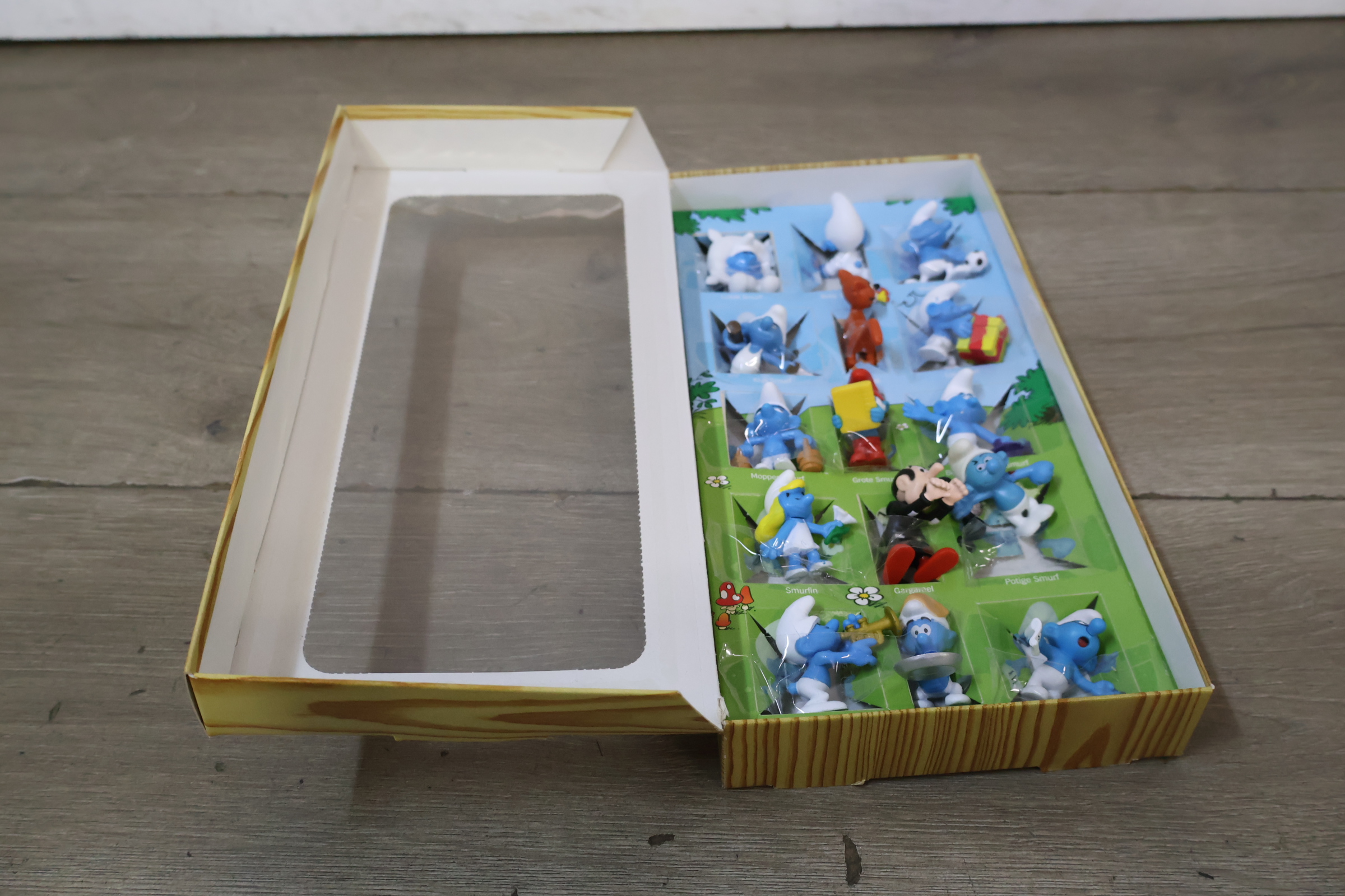 Set van 12 De Smurfen Figuren in Doos – foto 10 – kavel bij GSD Auctions, Zoeterwoude