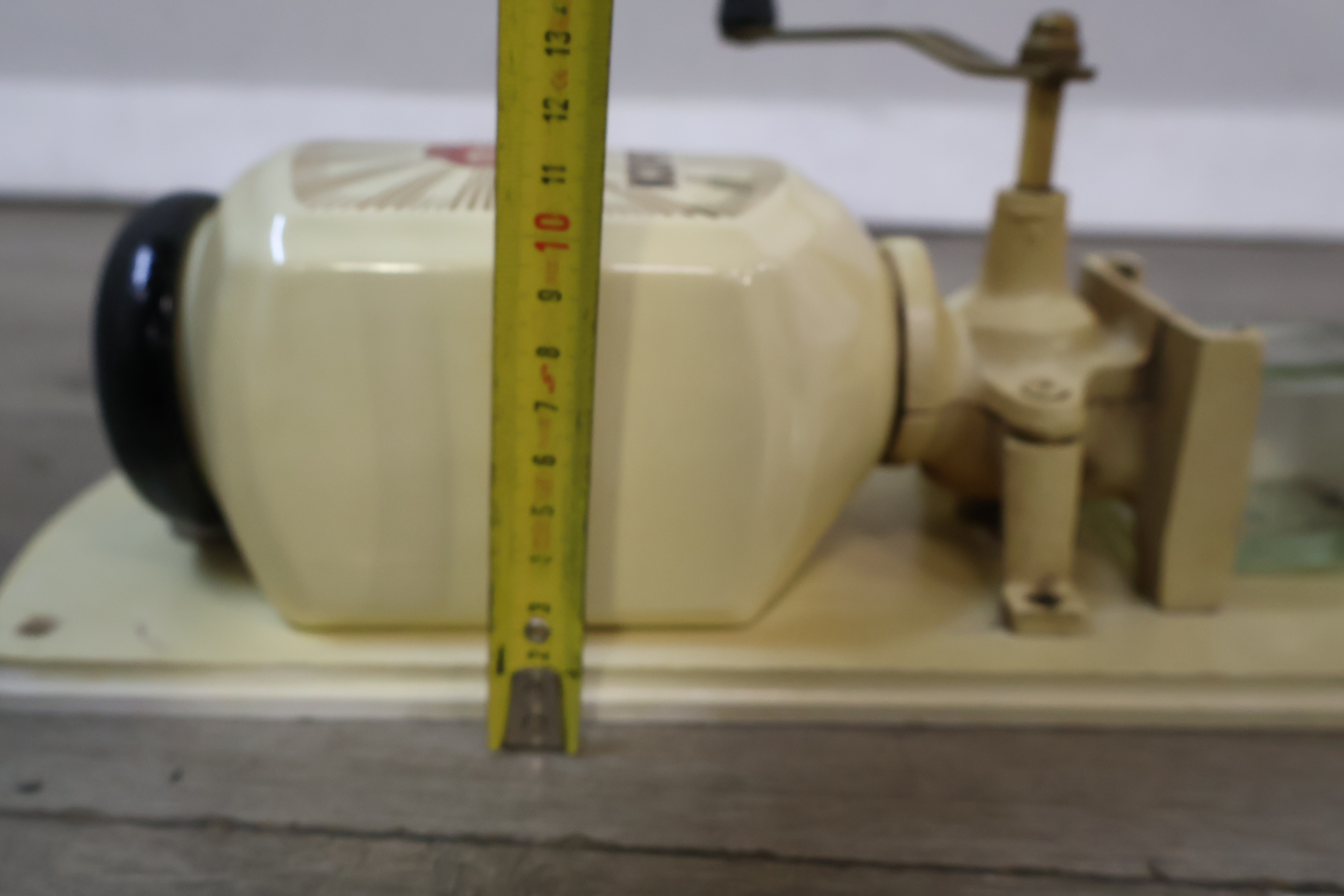 Douwe Egberts Koffiemolen – foto 14 – kavel bij GSD Auctions, Zoeterwoude