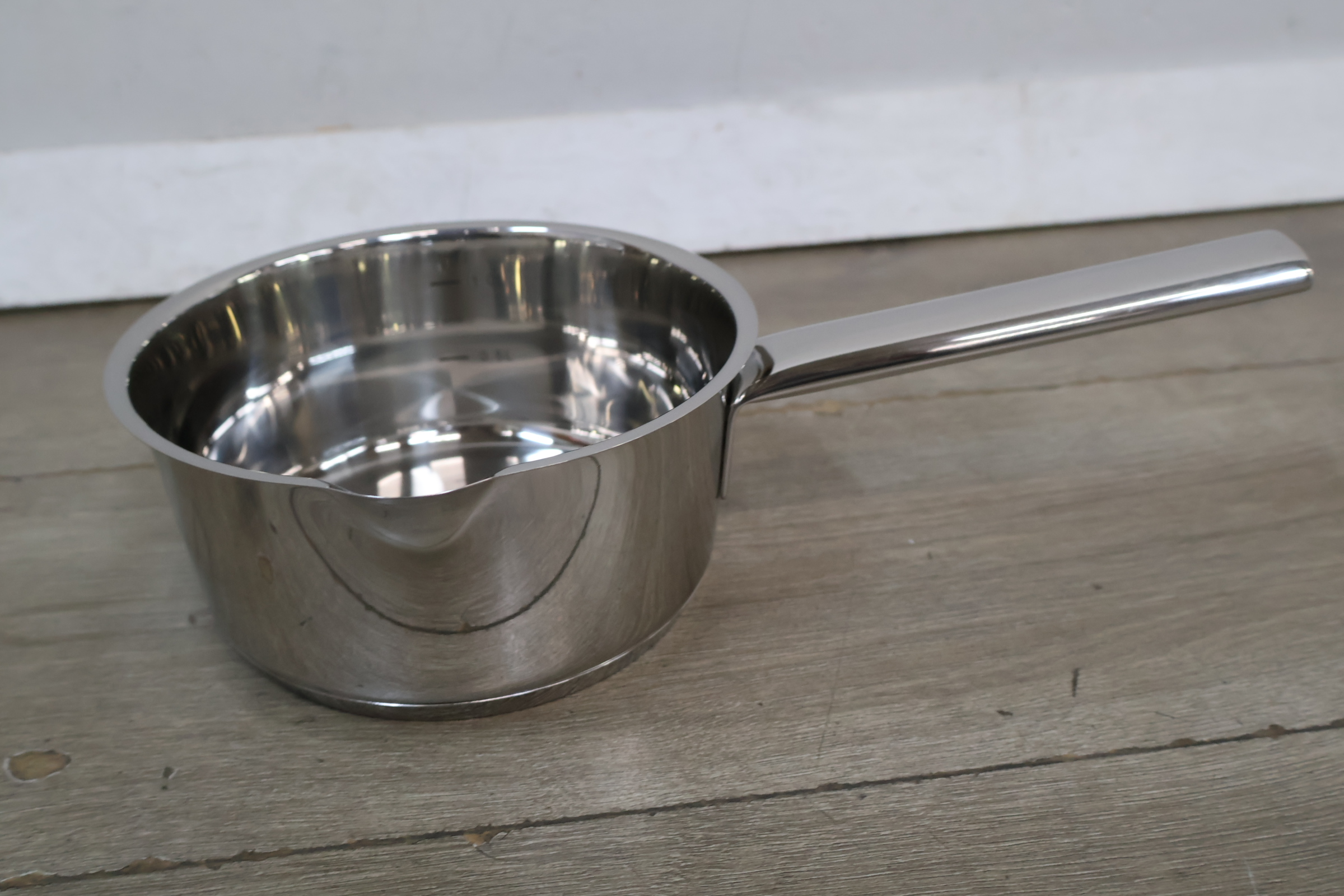 Vivo Villeroy & Boch Rvs Steelpan – foto 6 – kavel bij GSD Auctions, Zoeterwoude